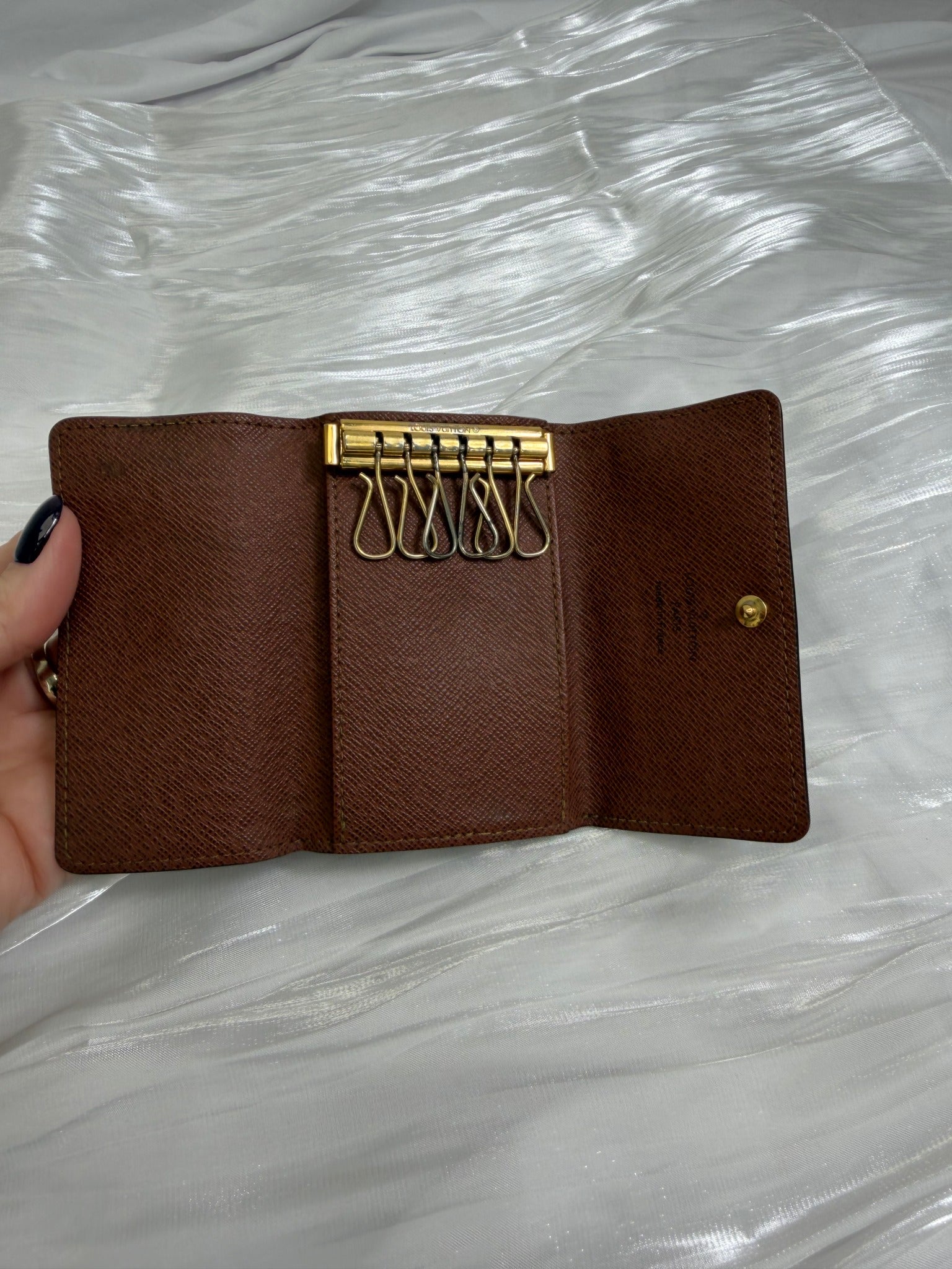 Louis Vuitton Monogram 6 Key Holder