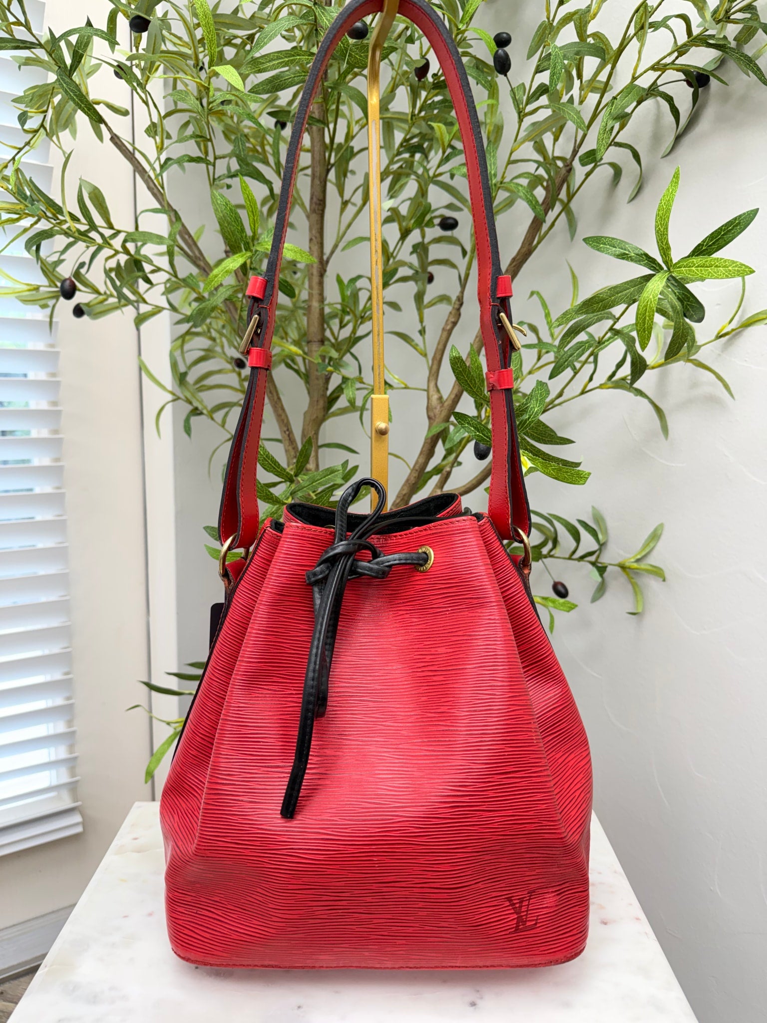 Louis Vuitton Red Epi Leather Petite Noe Shoulder Bag 
