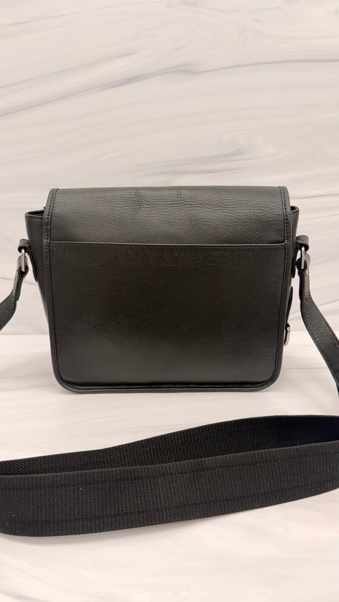 Louis Vuitton Black Taiga Leather Crossbody Bag