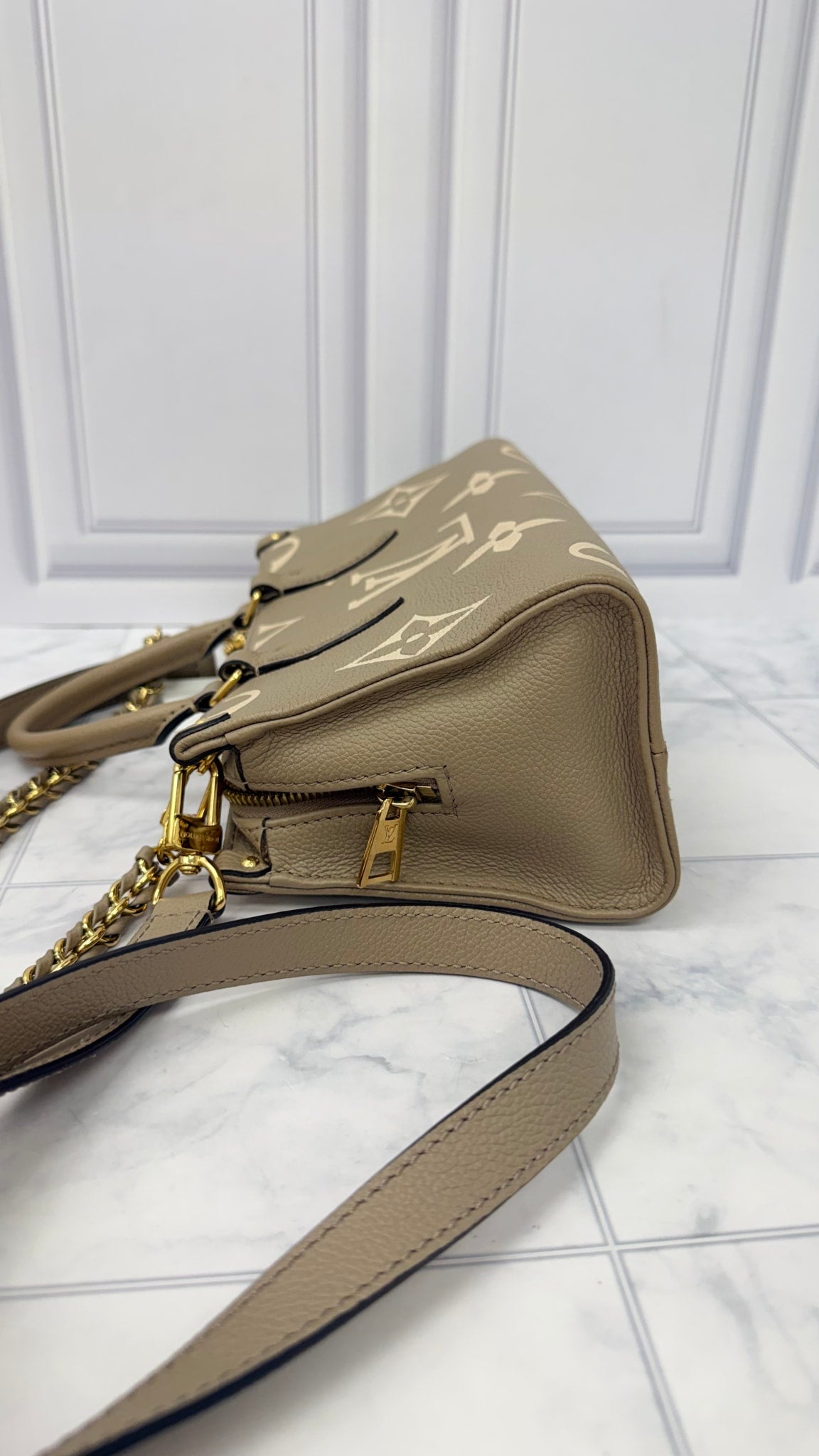 Louis Vuitton Turtle Dove Empreinte Leather On The Go East West 2Way Bag 