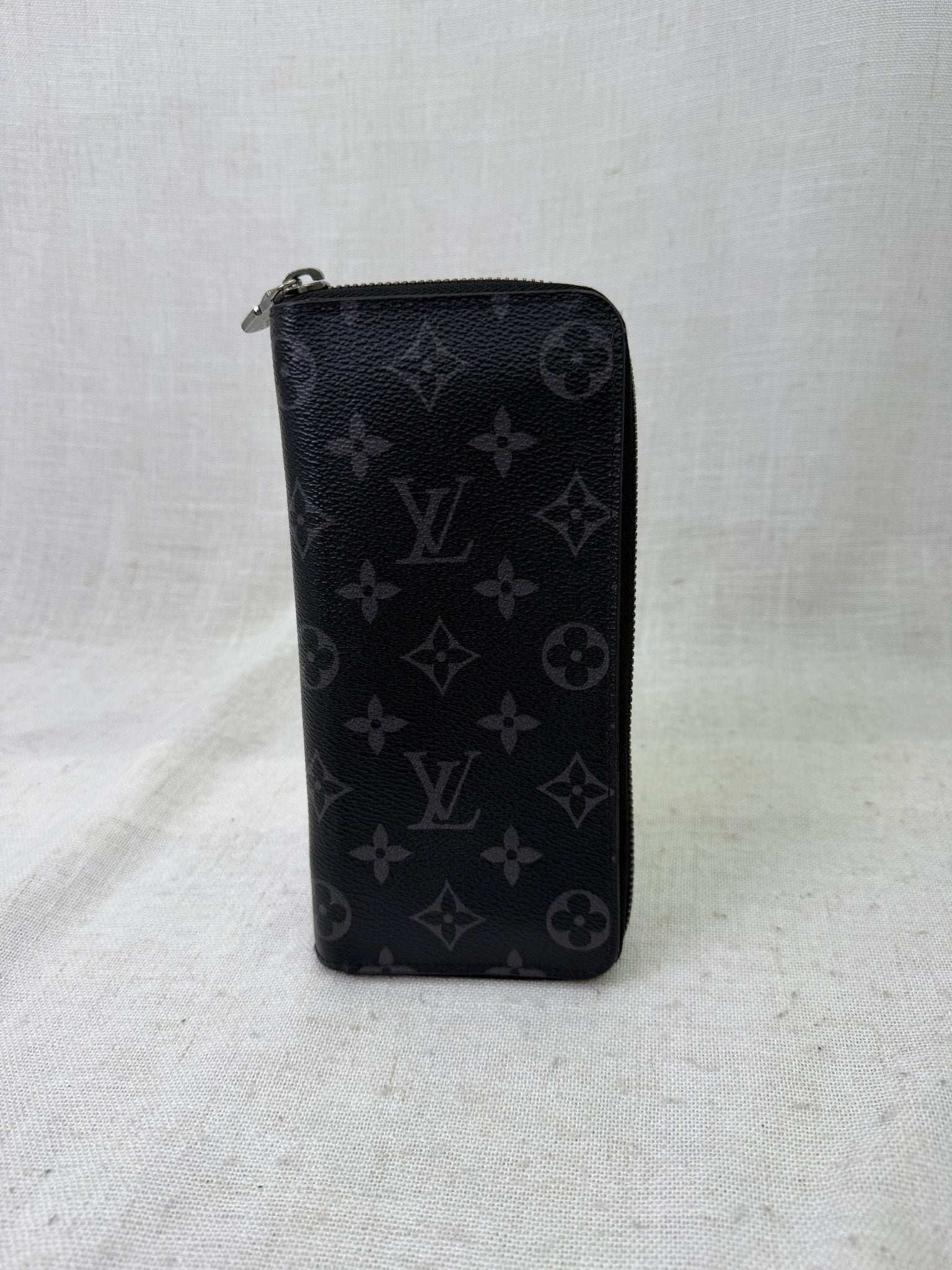 Louis Vuitton Monogram Eclipse  Vertical Zippy