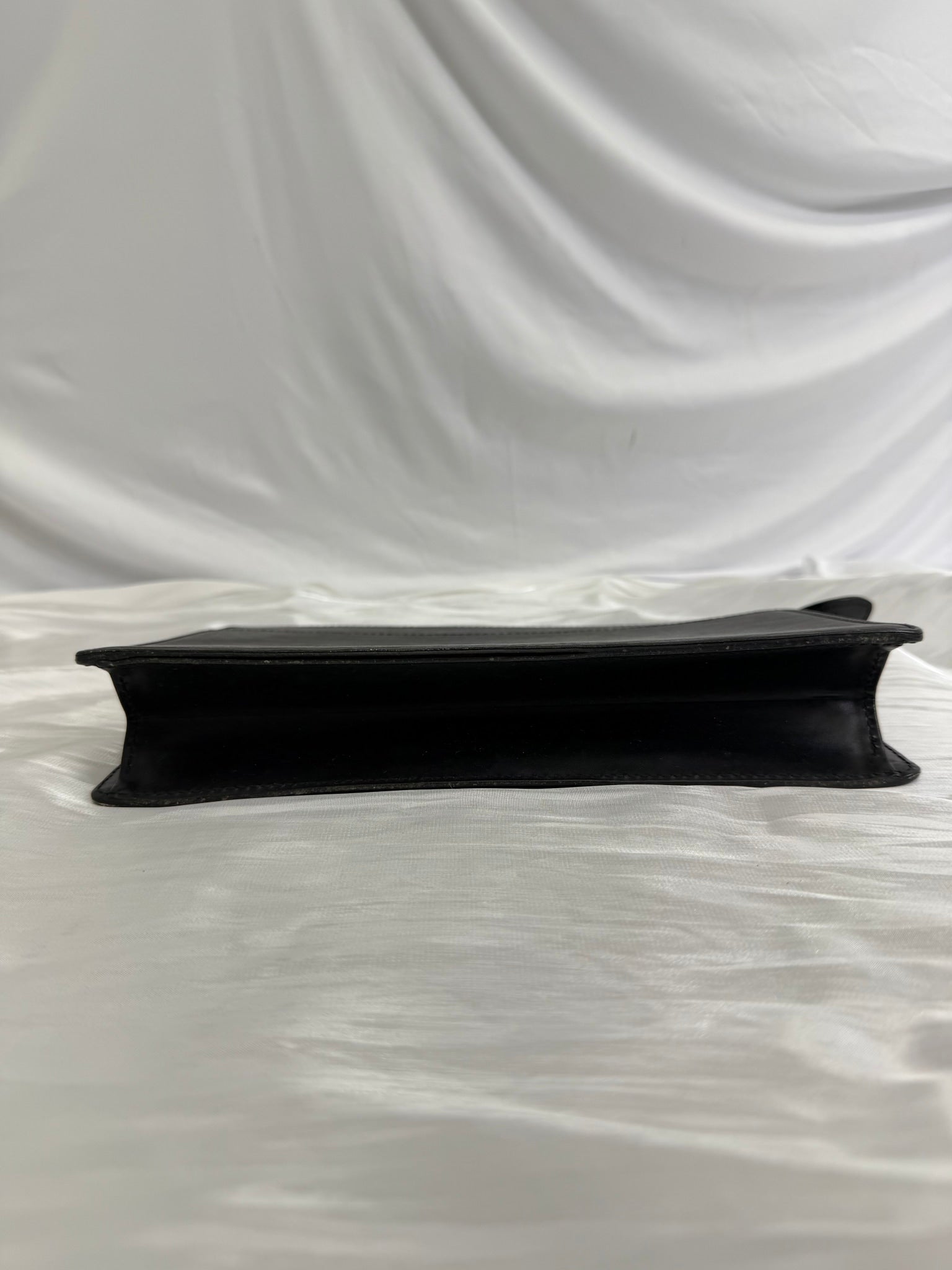 Louis Vuitton Black Epi Pochette Homme Clutch