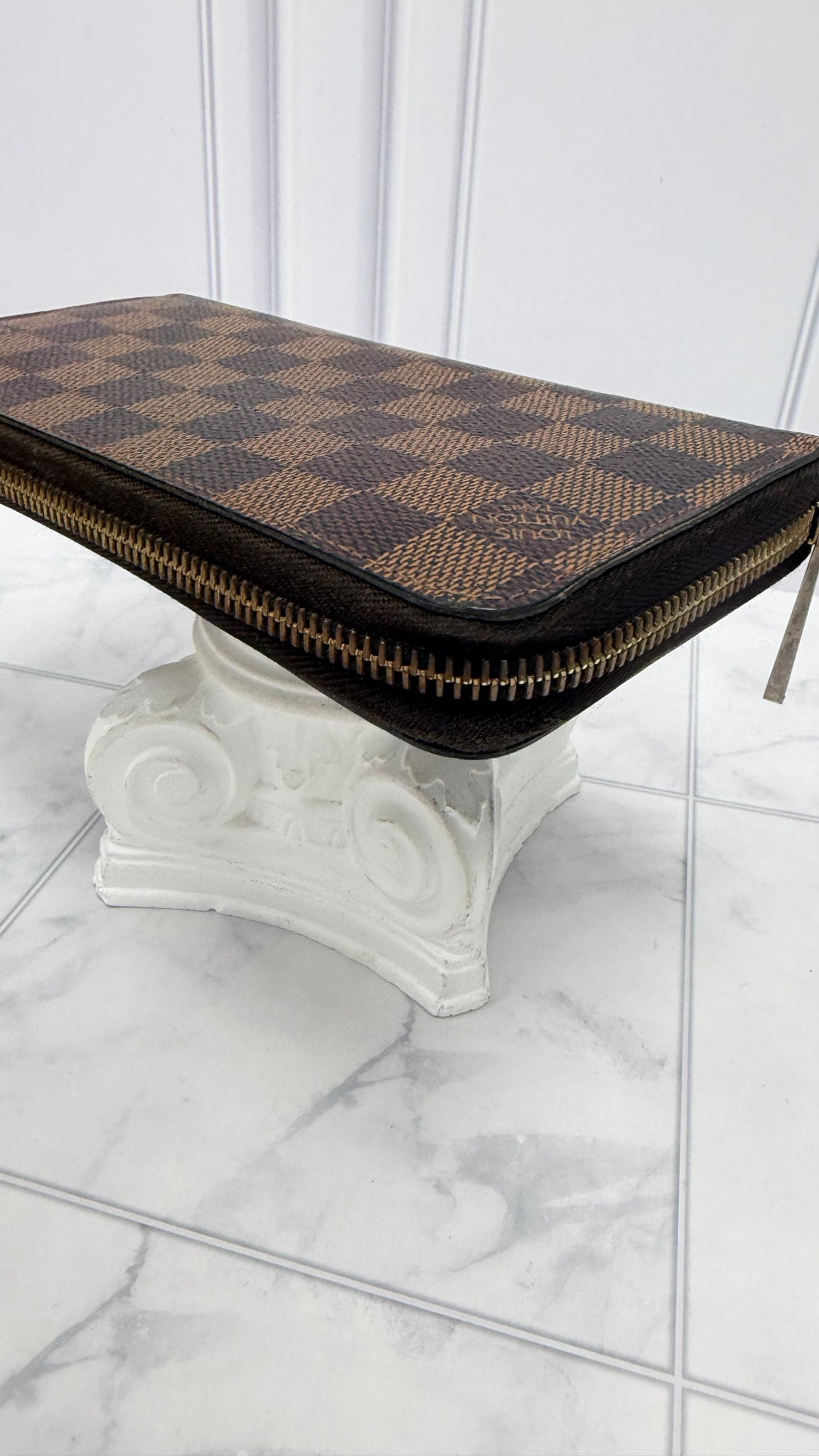 Louis Vuitton Damier Ebene Zippy Wallet 