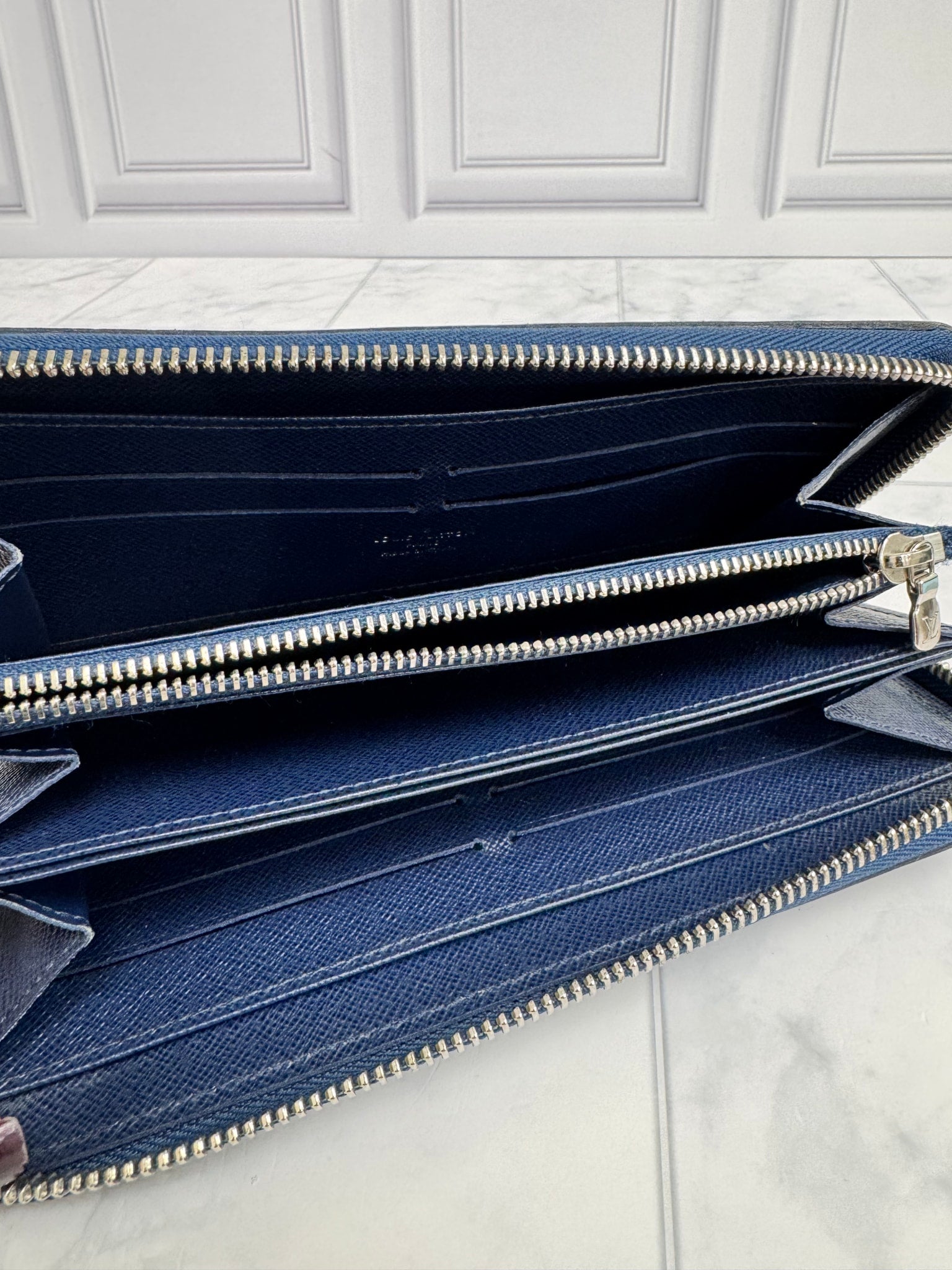 Louis Vuitton Blue Epi Leather Long Zippy Wallet