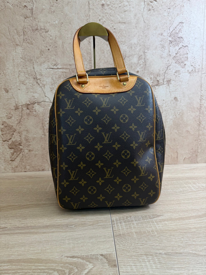 https://res.cloudinary.com/dyql5hig8/image/upload/v1758651360/upiydfe6ry7nbmdiy5nl.jpg