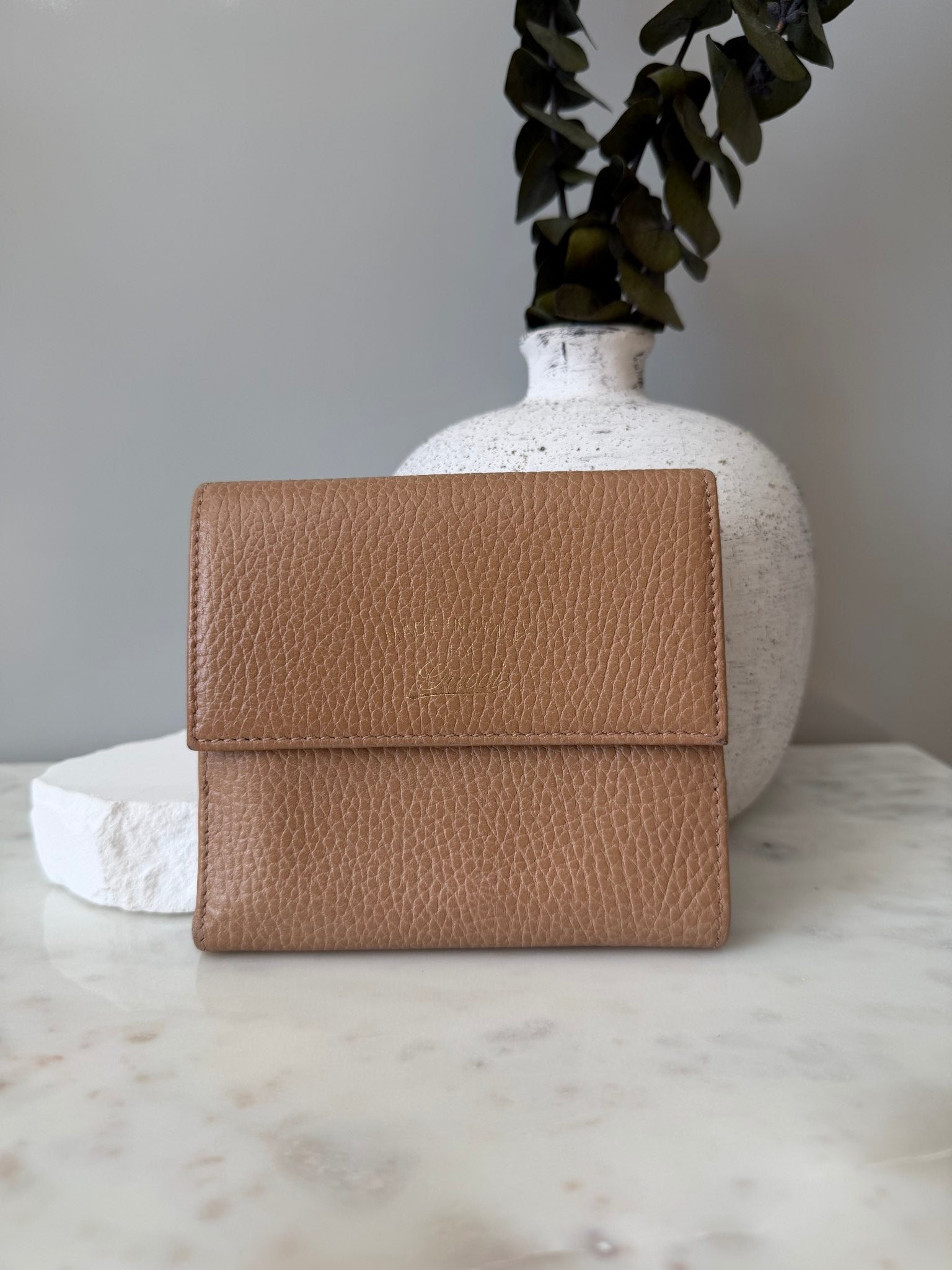 Gucci Tan Leather Swing Compact Wallet