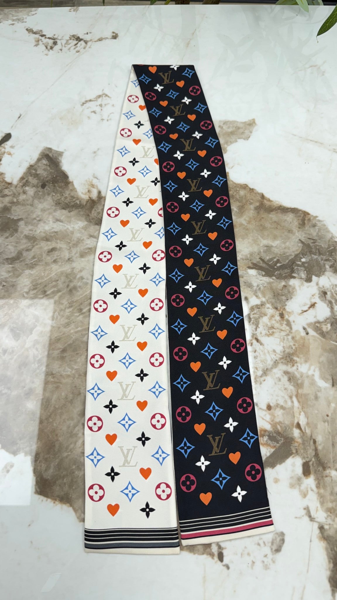 Louis Vuitton Game on Silk Twilly