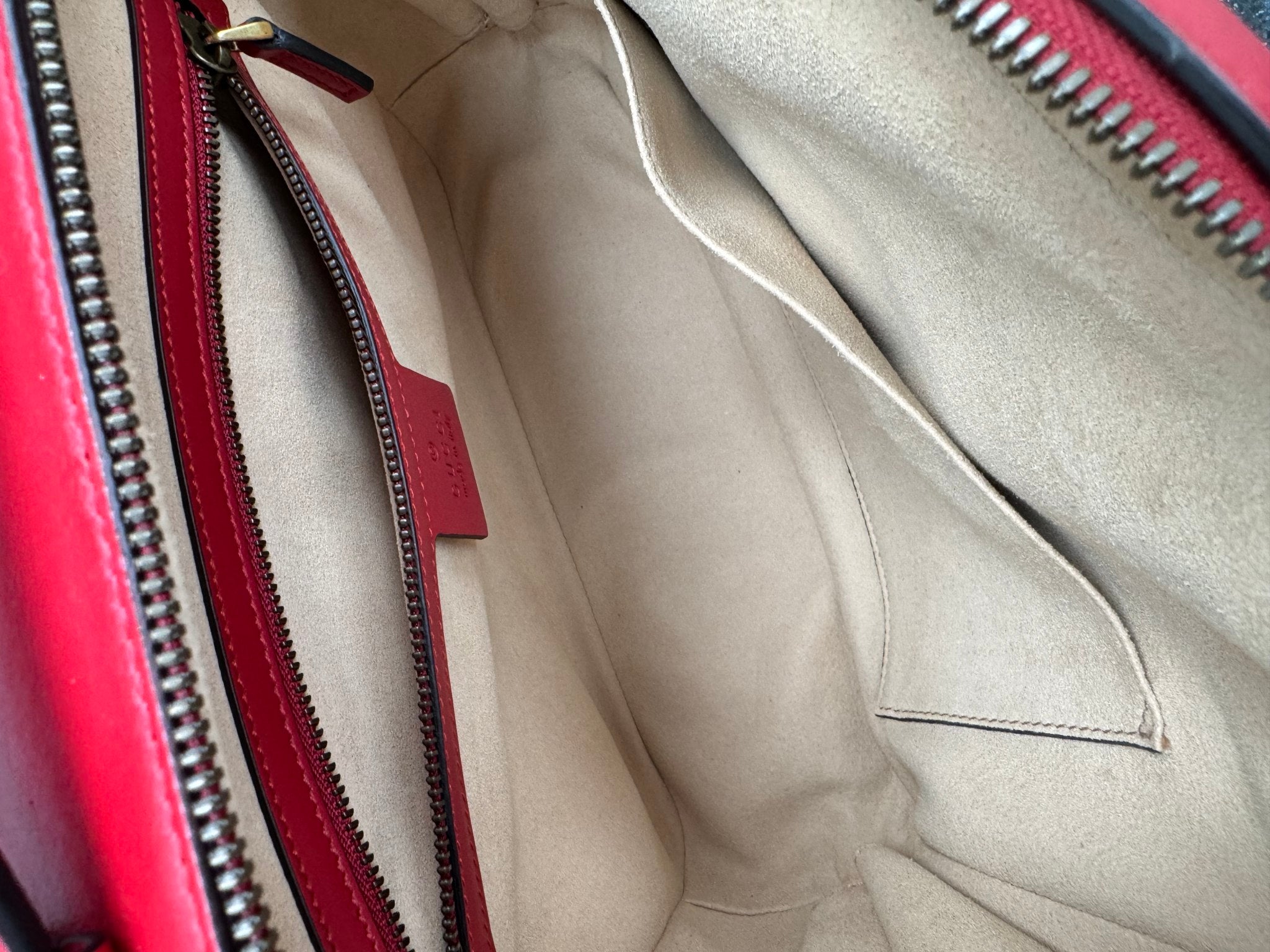 LIKE NEW - Gucci Red Matelasse GG Marmont Small 2Way Bag