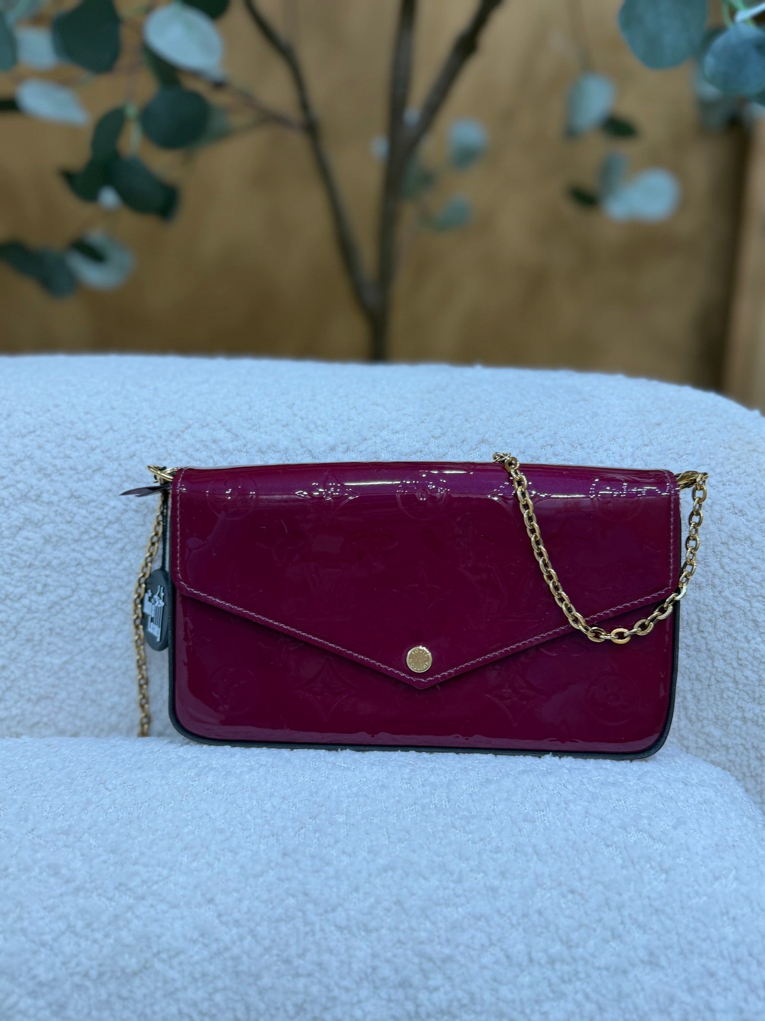 Louis Vuitton Raspberry Vernis Felicie Pochette Crossbody