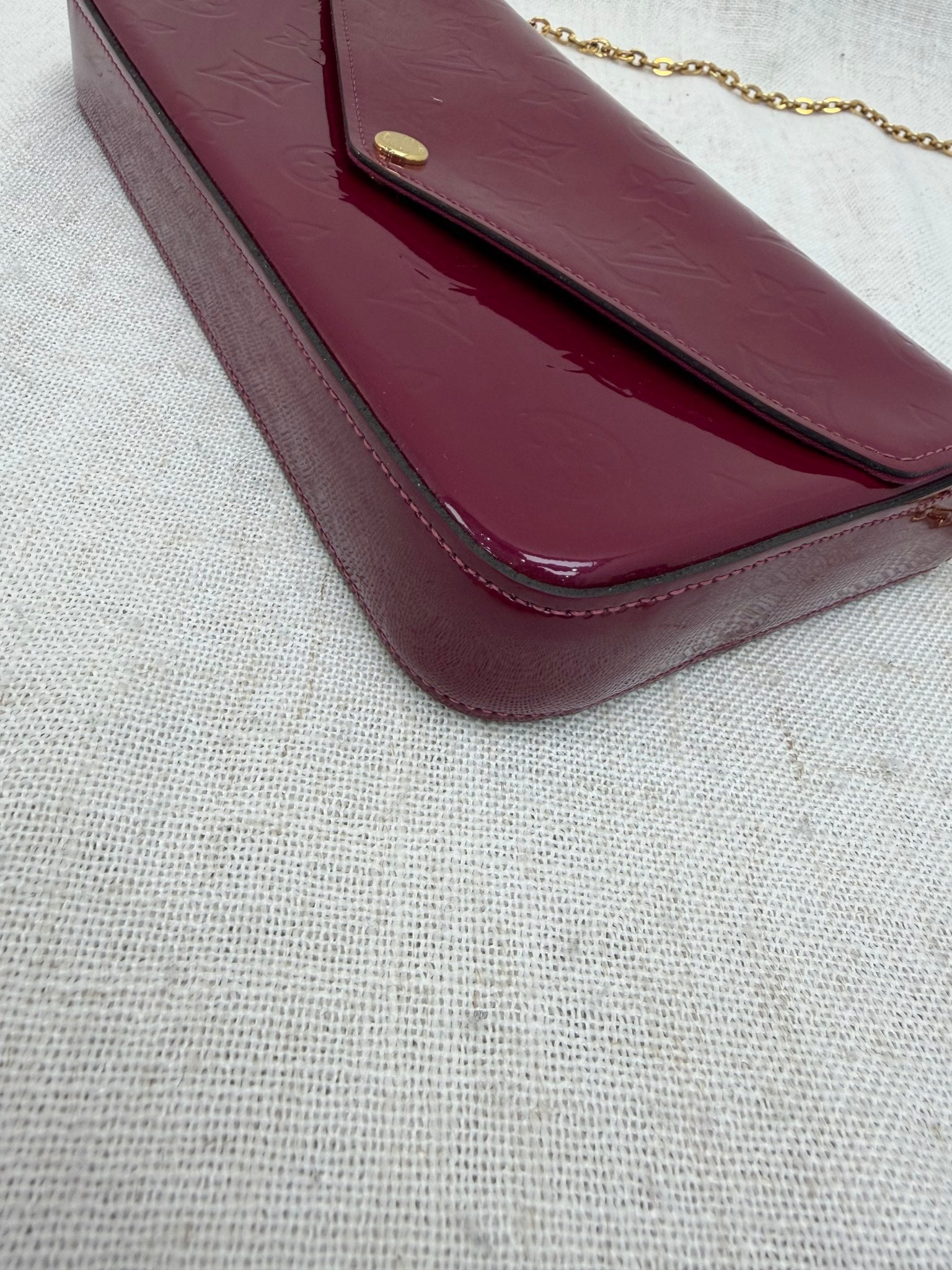 Louis Vuitton Raspberry Vernis Felicie Pochette Bag