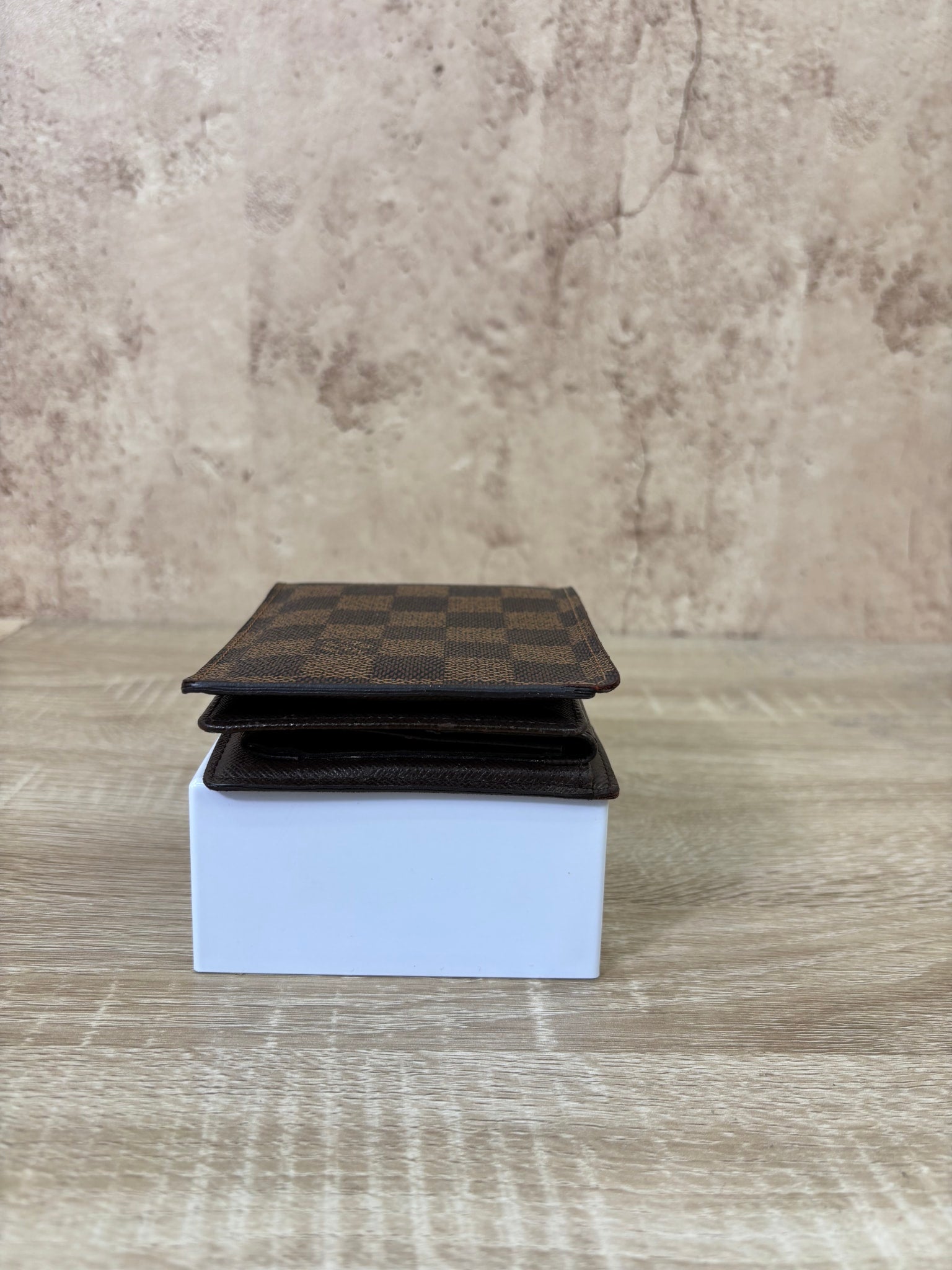 https://res.cloudinary.com/dyql5hig8/image/upload/v1758041952/uue51aaukgrfxgl8rjld.jpg