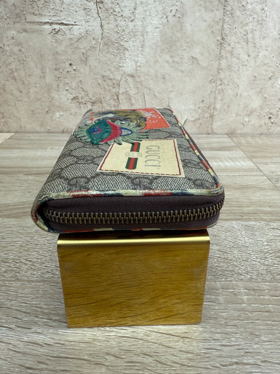 Gucci GG Supreme Courrier Embroidered UFO Zippy Long Wallet 