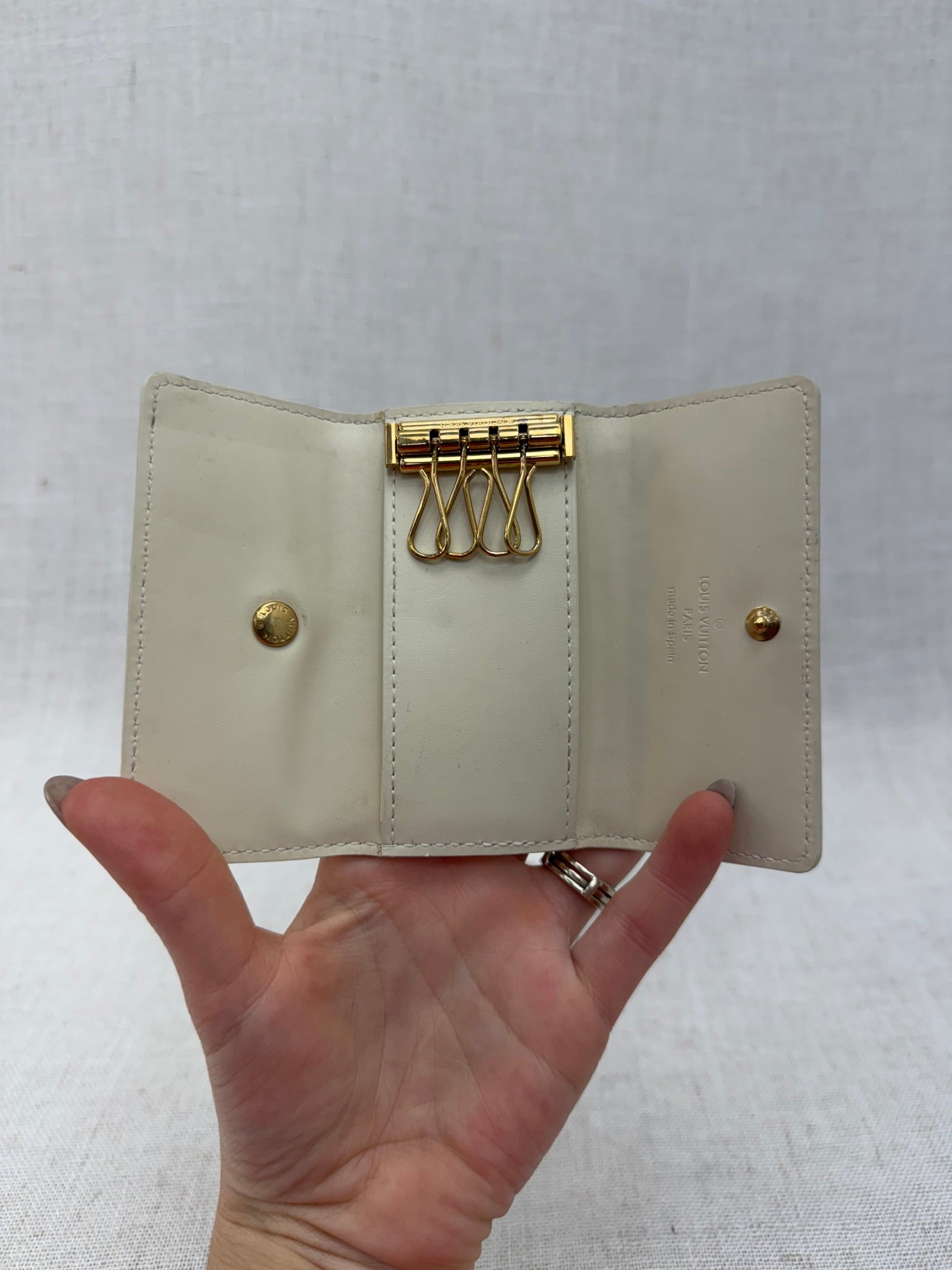 Louis Vuitton Pale Yellow Vernis 4 Key Ring Case