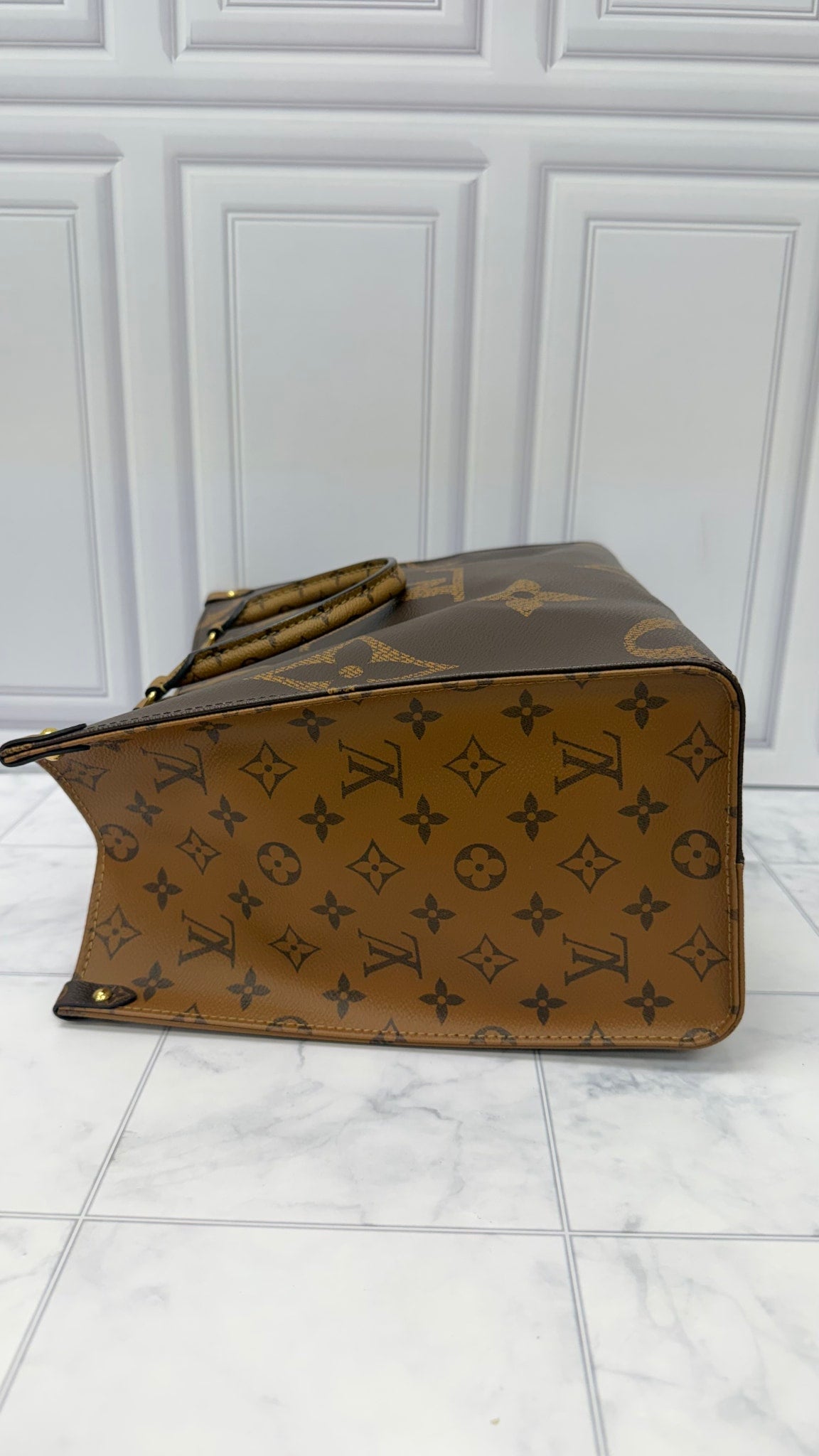 Louis Vuitton Monogram On The Go MM Handbag 