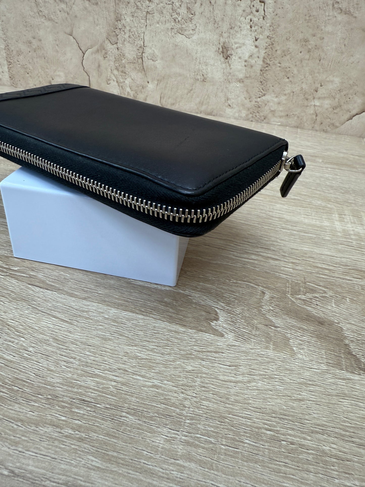 Gucci Black Microguccissima Leather Long Wallet