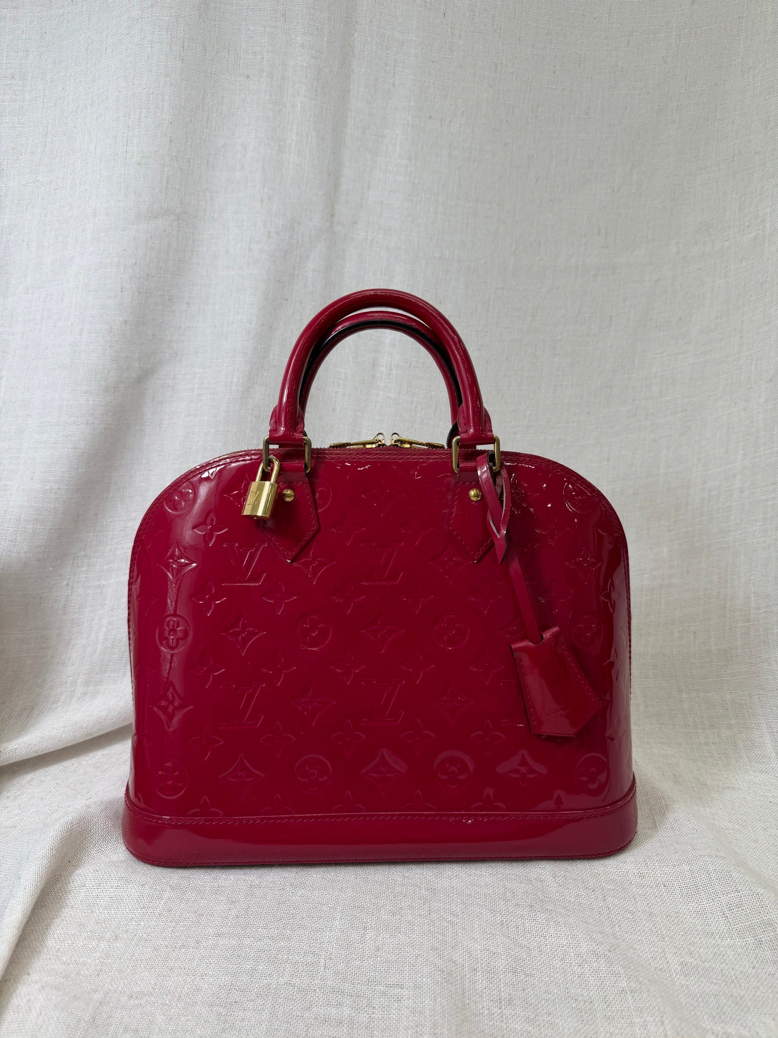 Louis Vuitton Rose Pink Vernis Leather Alma Handbag 