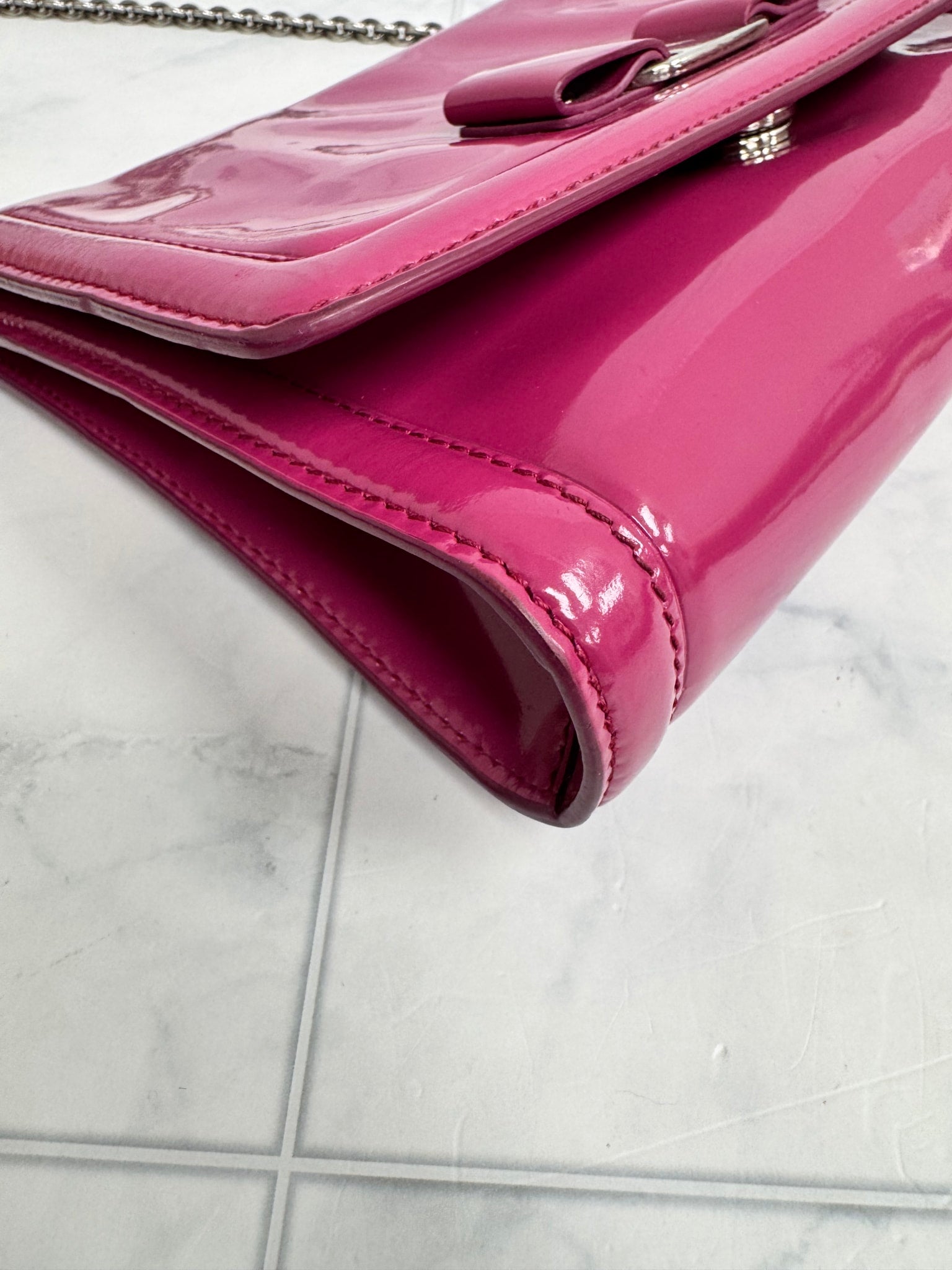 Salvatore Ferragamo Pink Patent Leather Ginny Vera Bow Chain Crossbody Bag