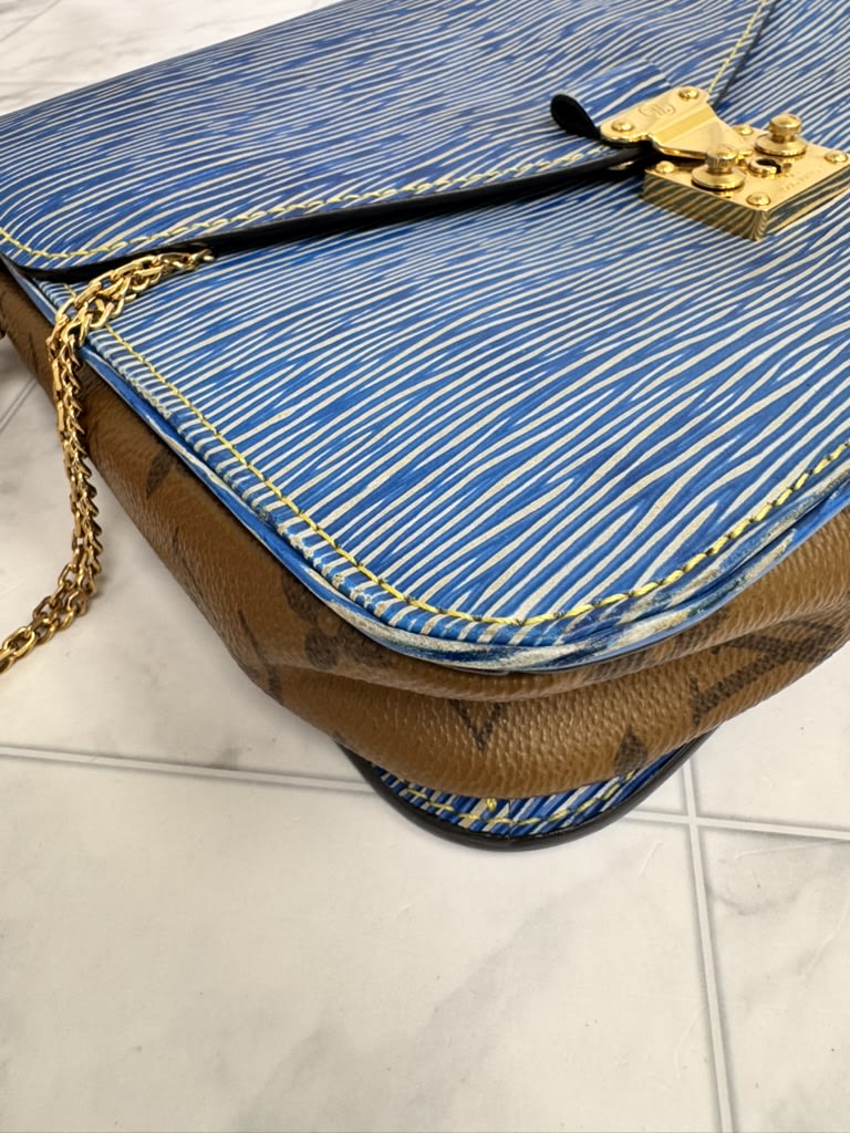 Louis Vuitton Blue Epi Pochette Métis MM