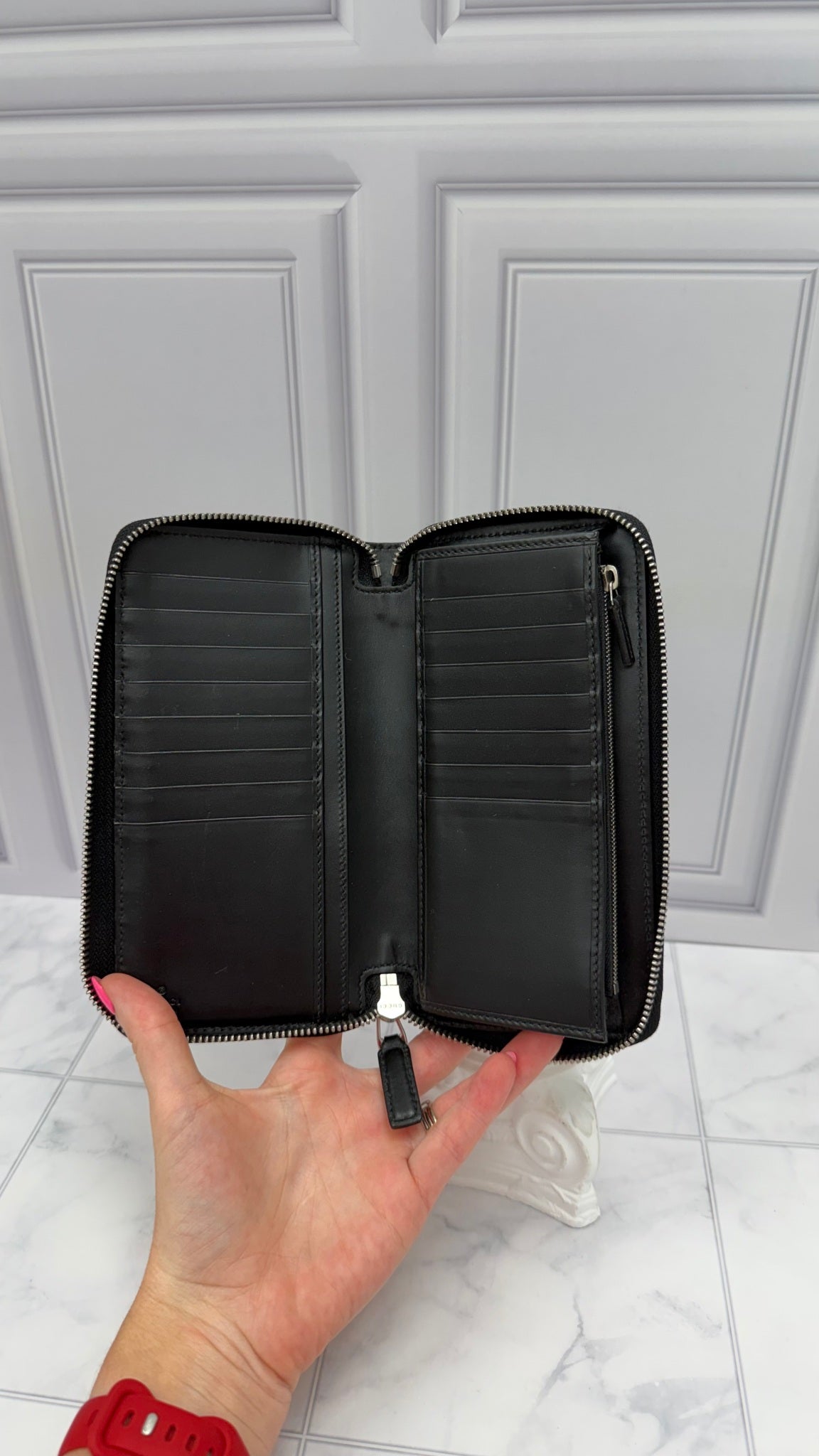 Gucci Black Guccissima Leather Web Zippy Wallet