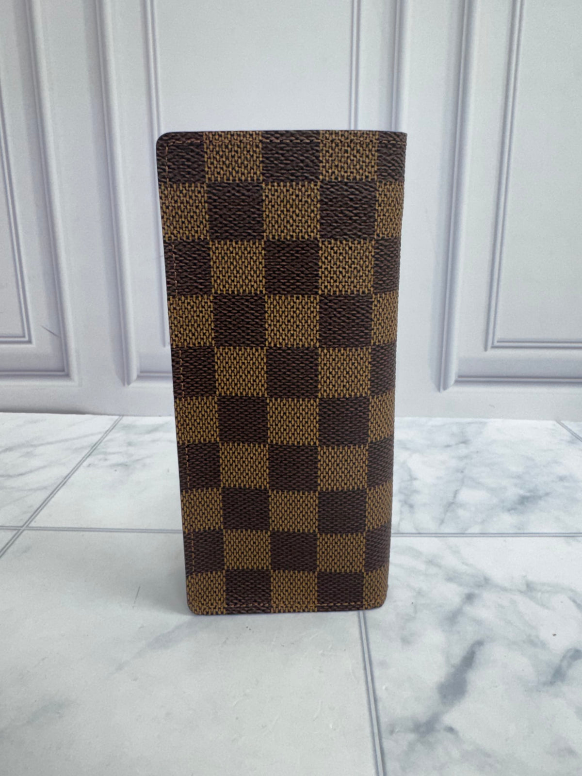 LIKE NEW - Louis Vuitton Damier Ebene Glasses Case