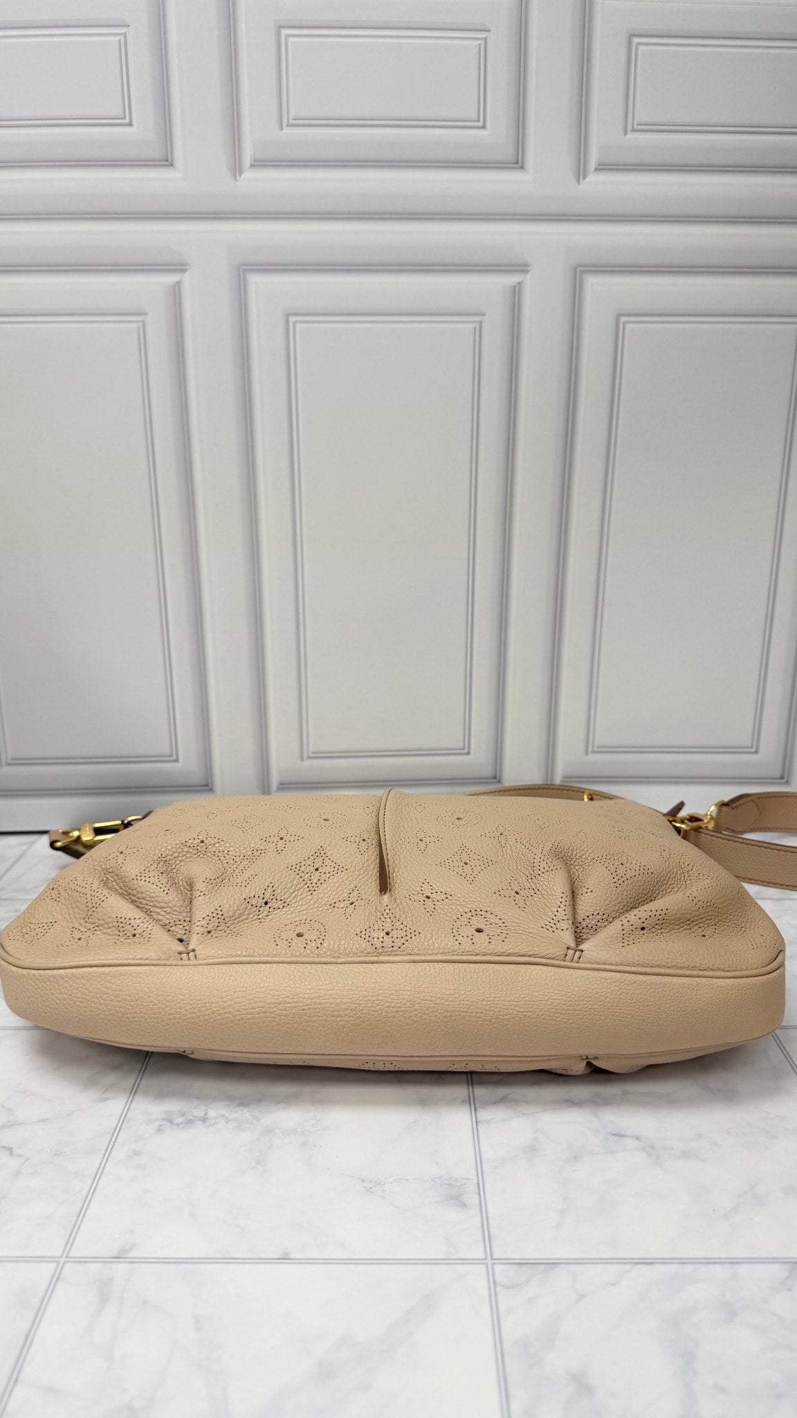 LIKE NEW - Louis Vuitton Beige Monogram Perforated Mahina Leather Selene PM Shoulder Bag 