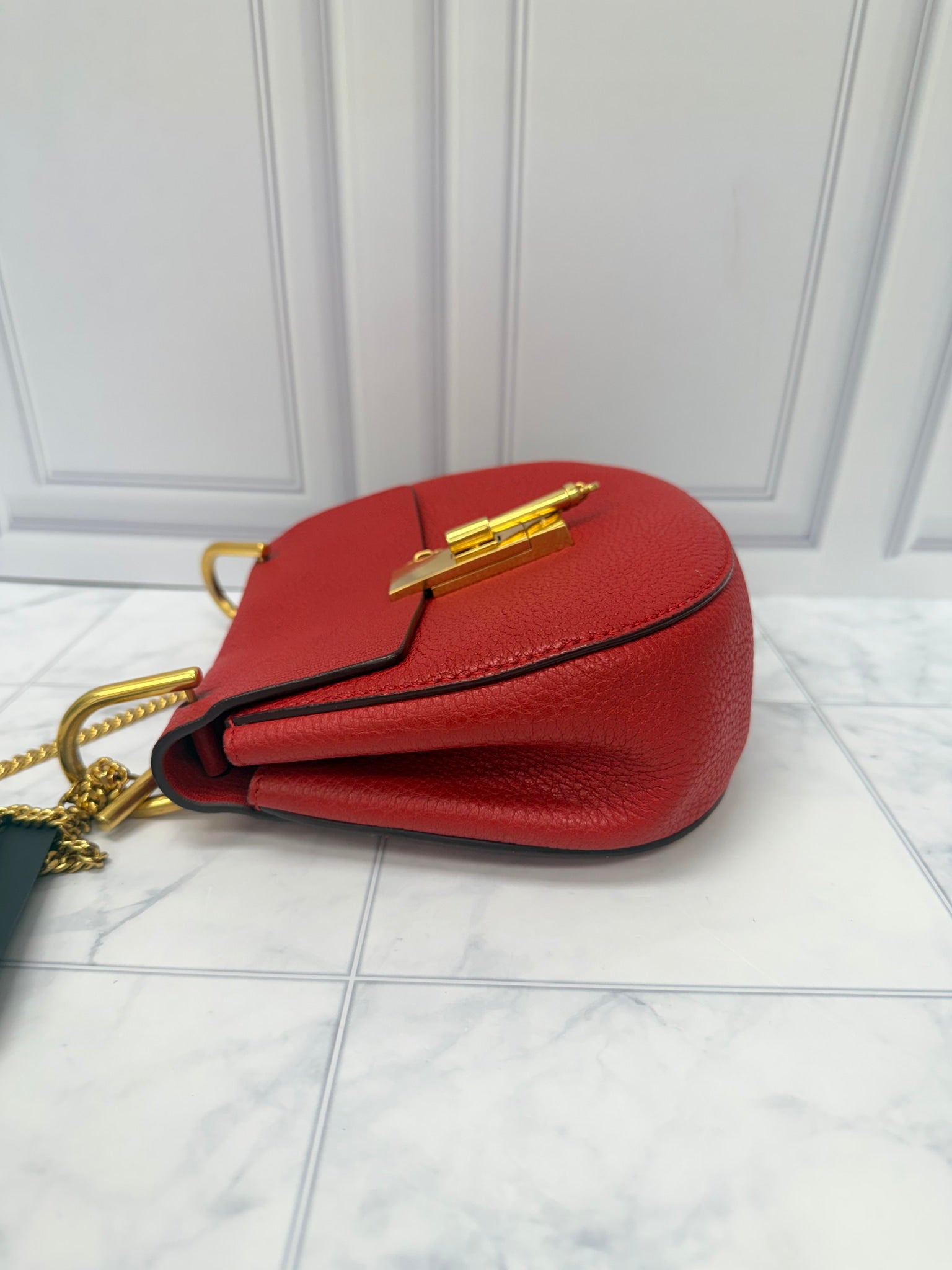 Chloe Red Grained Leather Drew Chain Crossbody Bag