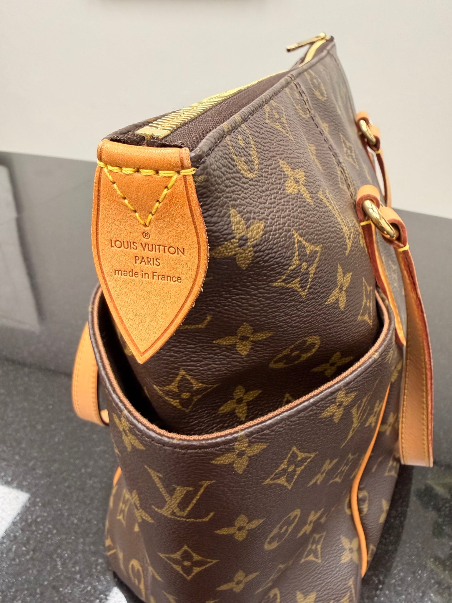 Louis Vuitton Monogram Totally MM