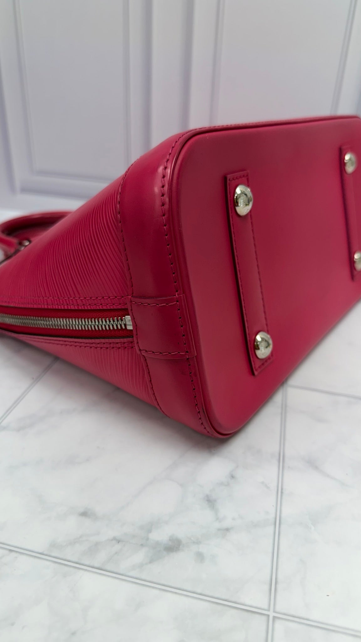 Louis Vuitton Pink Epi Alma PM