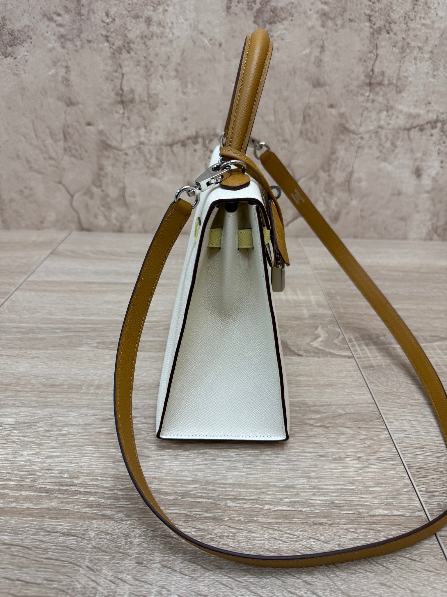 LIKE NEW- Hermes Tri-Color Epsom Leather Kelly Sellier 25