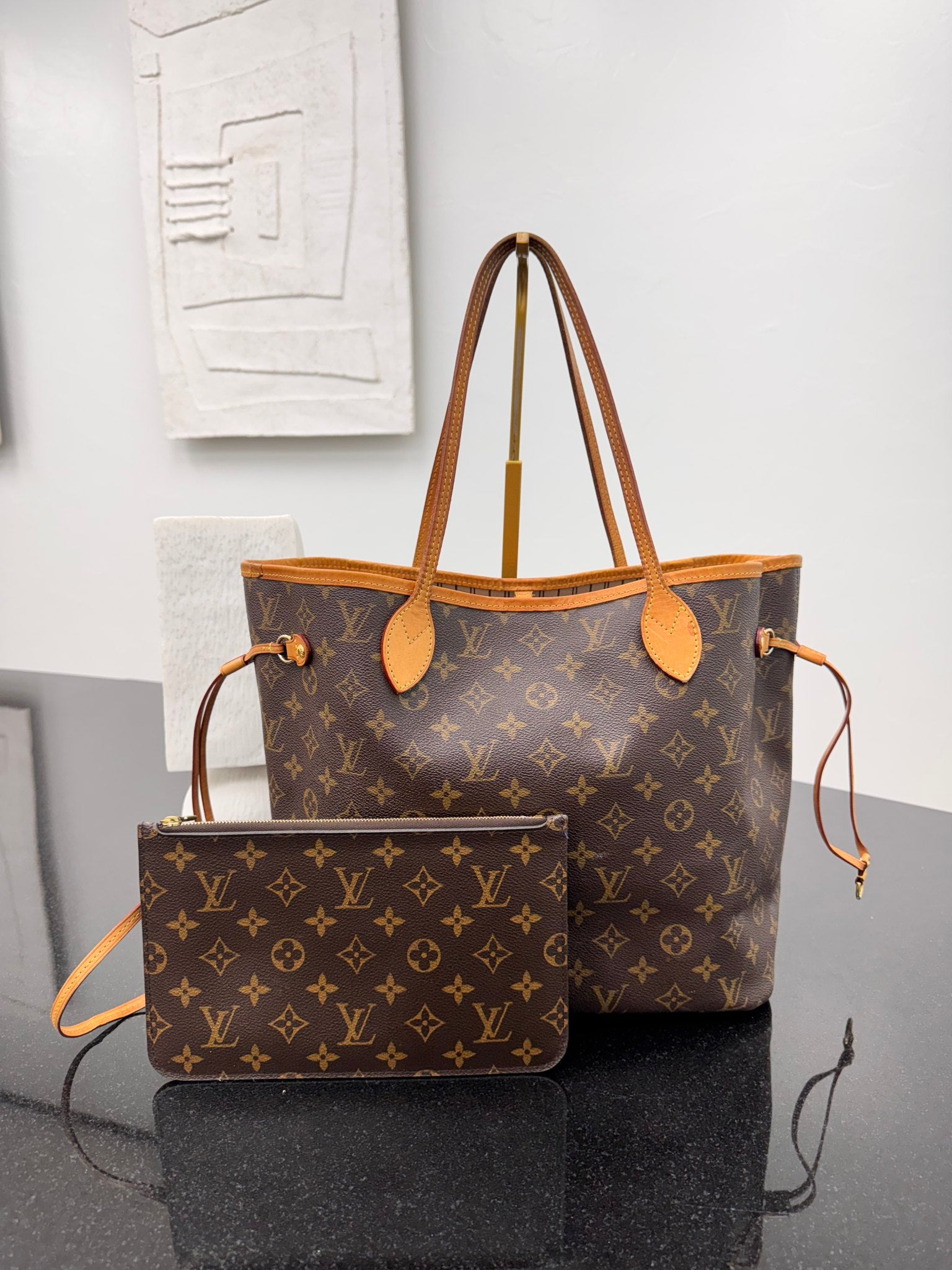 Louis Vuitton Monogram Neverfull MM Tote Bag