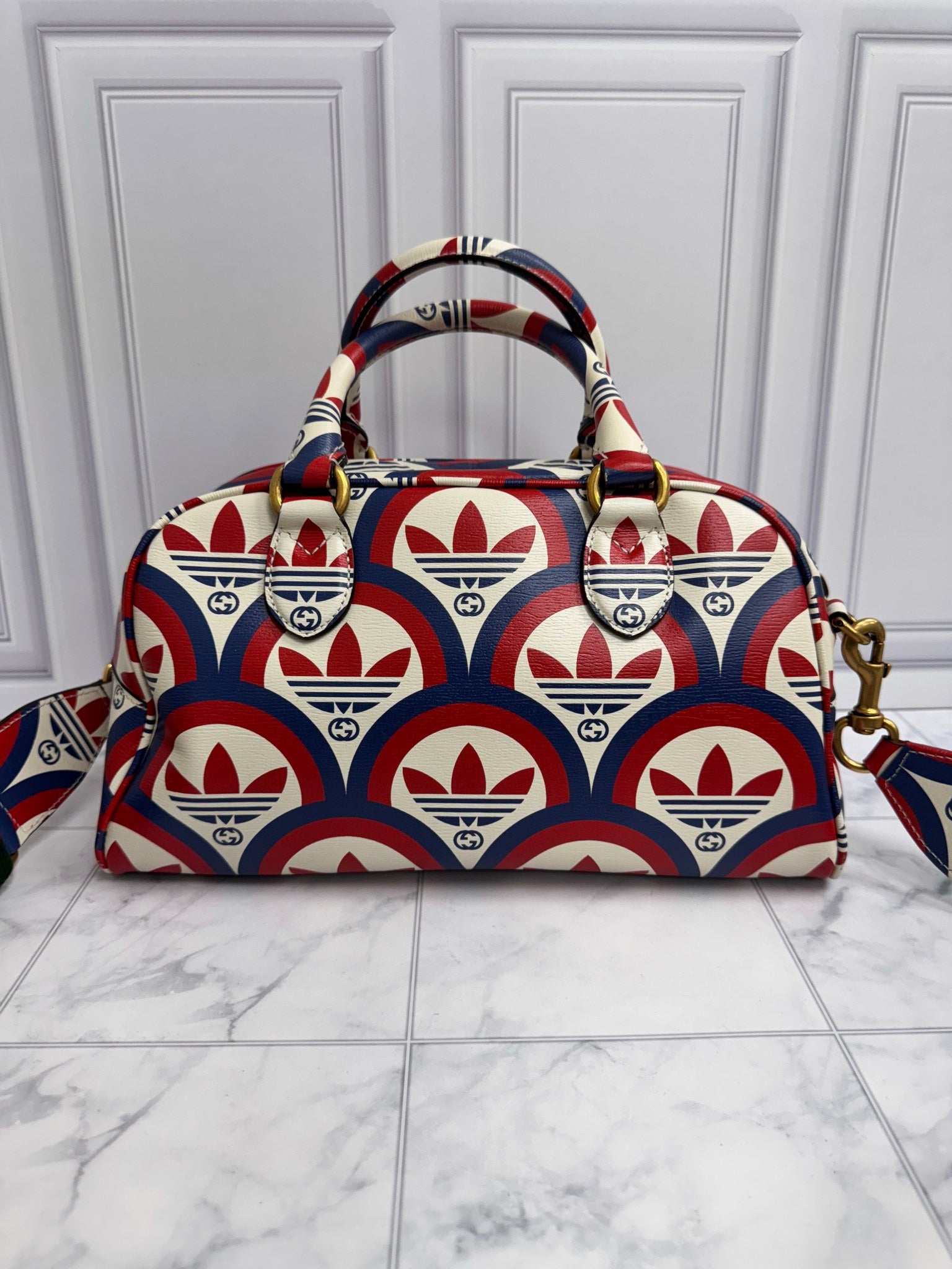Gucci x Adidas Red Blue White Grained Leather 2Way Bag 
