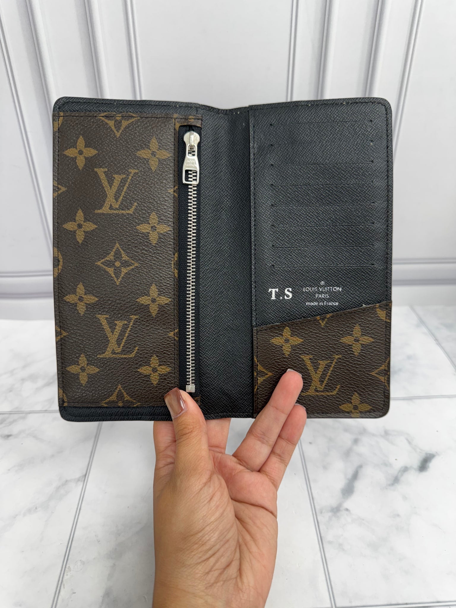 Louis Vuitton Monogram Macassar Brazza Wallet