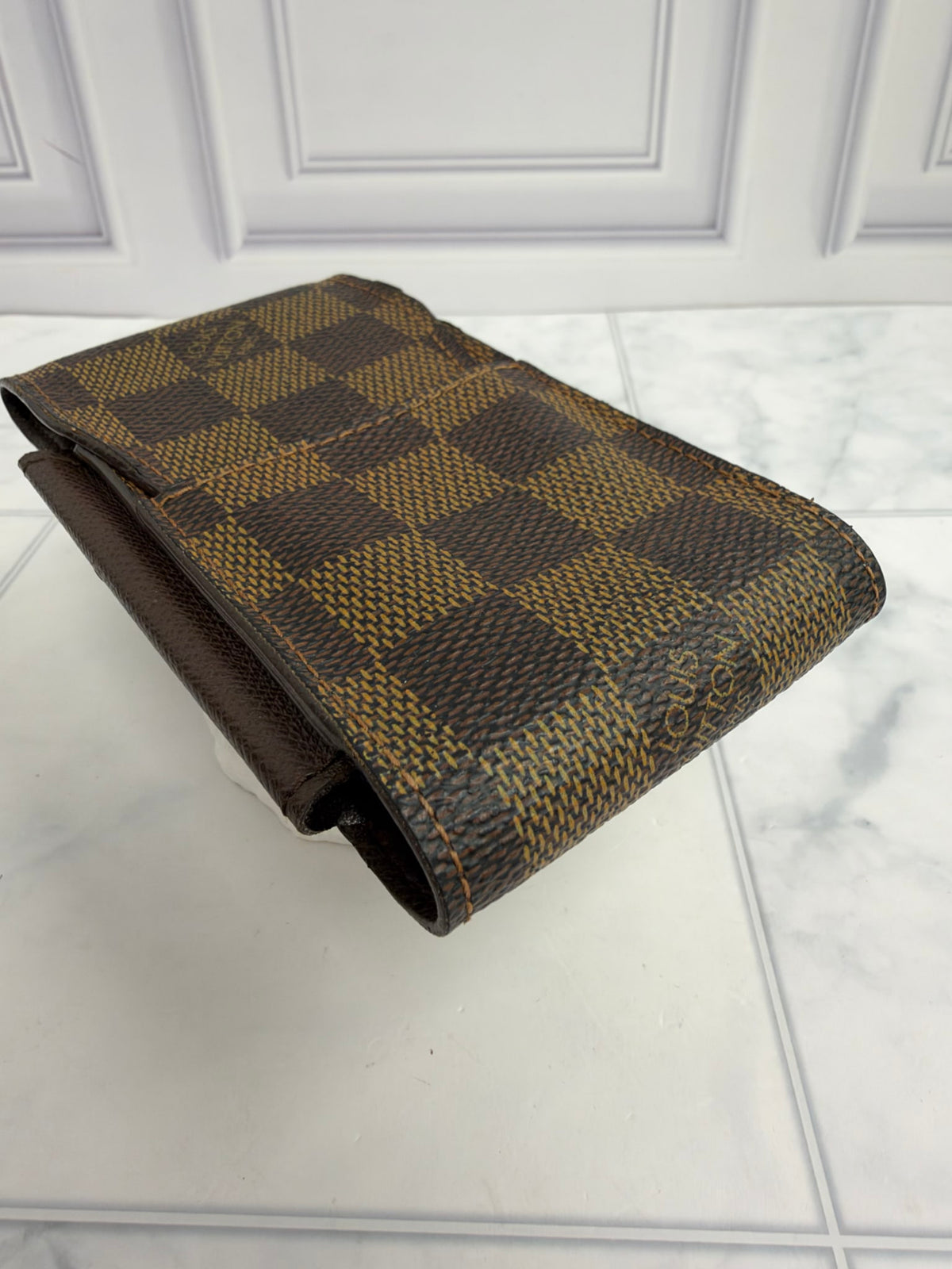 Louis Vuitton Damier Ebene Case