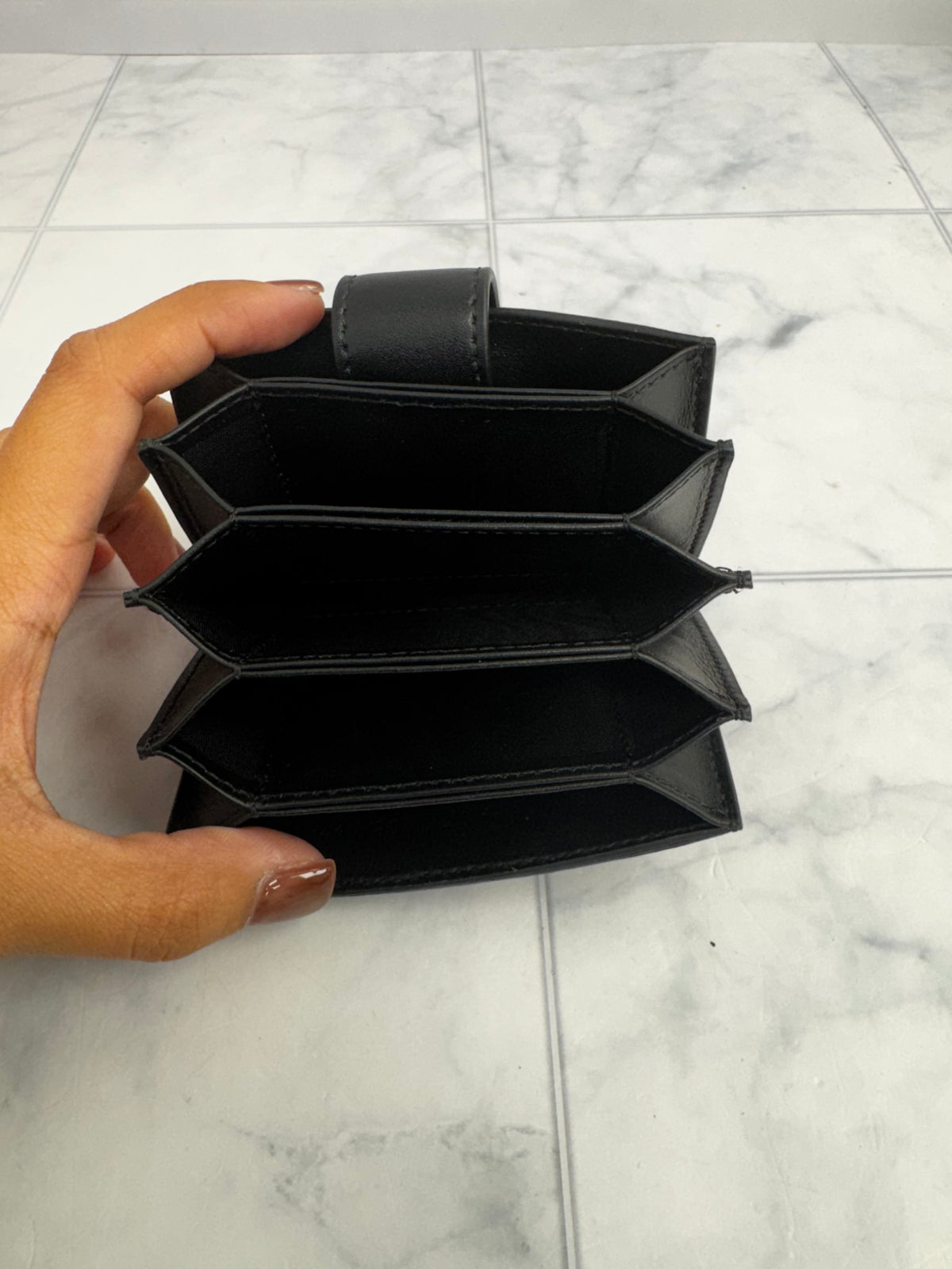 LIKE NEW - Fendi Black Leather F Is Fendi Gusseted Card Holder