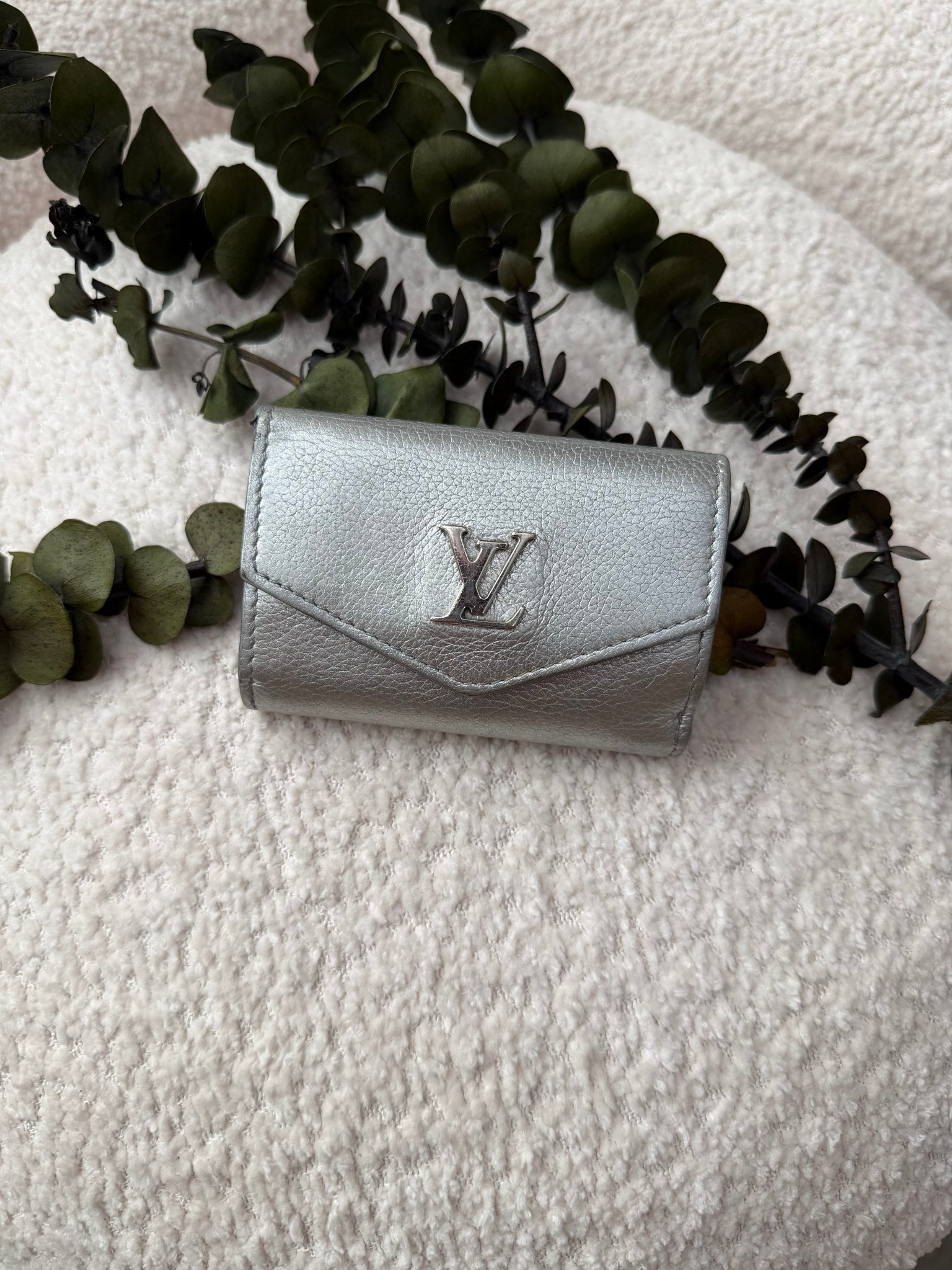 Louis Vuitton Silver Leather Mini Lockme Compact Trifold Wallet