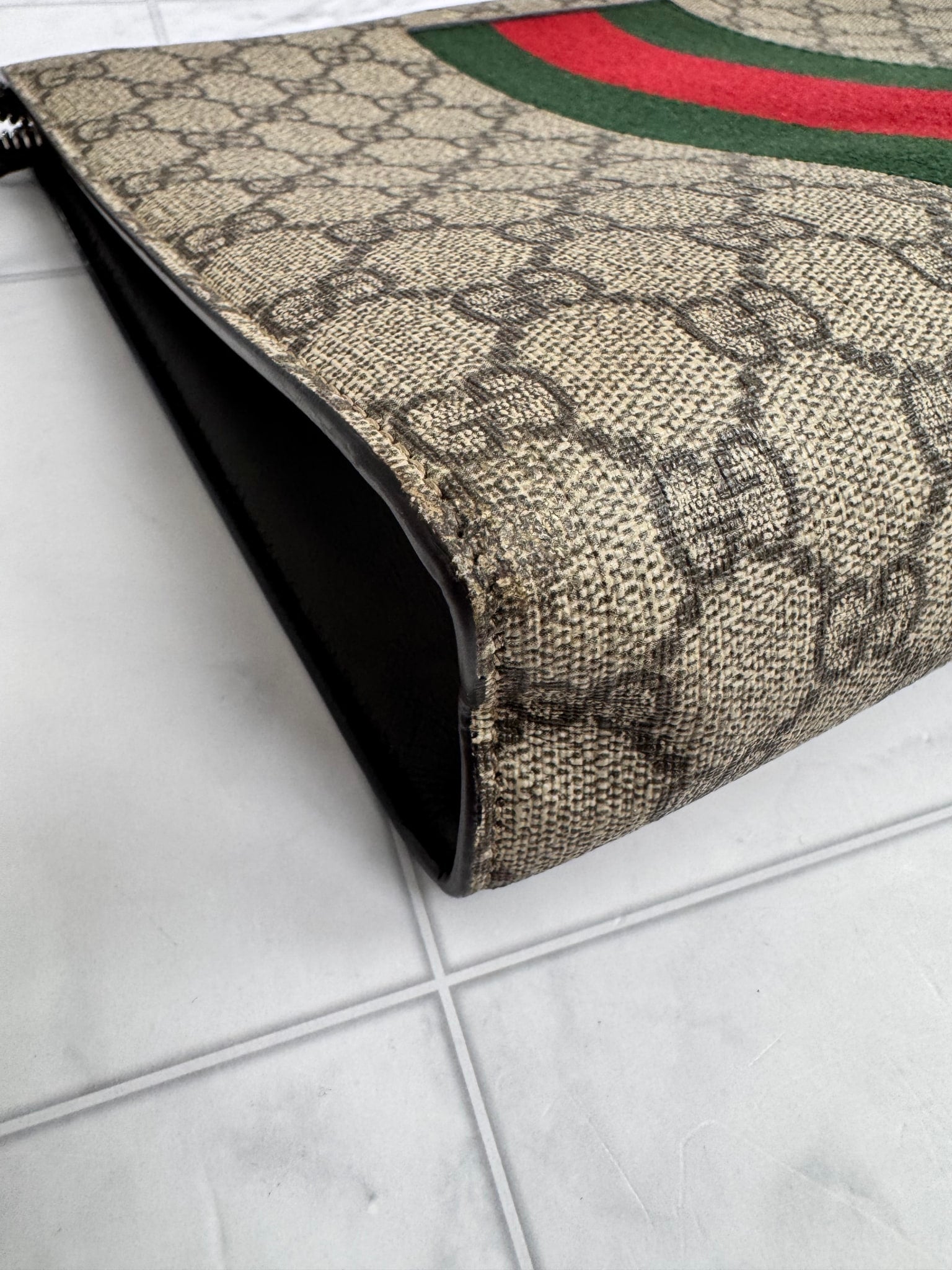Gucci GG Supreme Canvas Ophidia Zip Clutch Bag