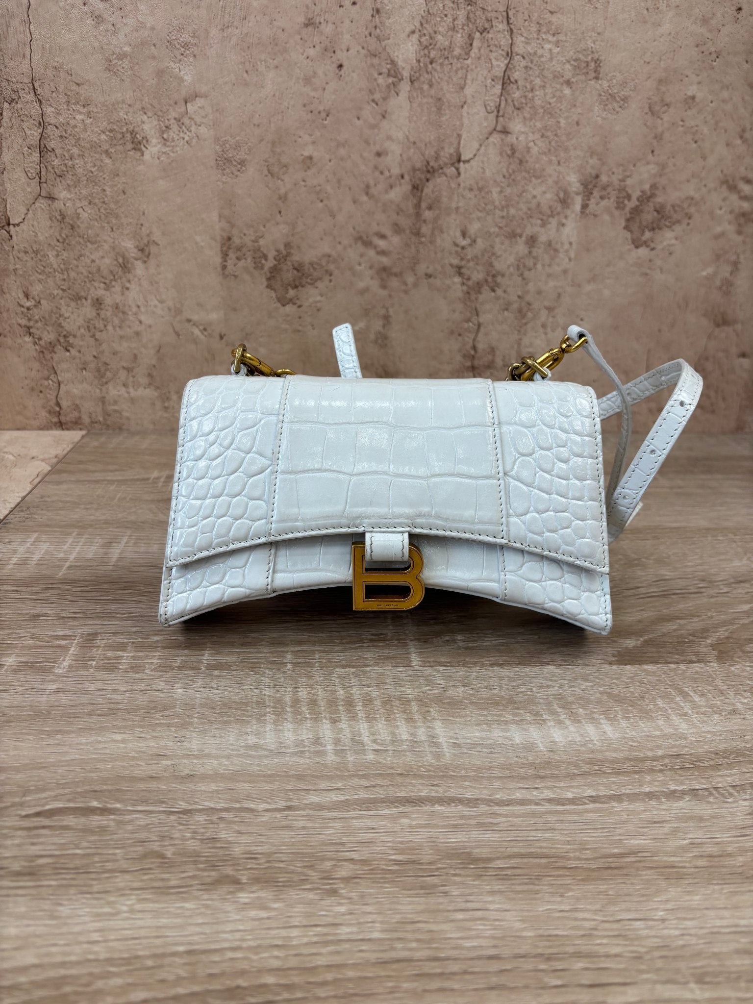 https://res.cloudinary.com/dyql5hig8/image/upload/v1757706787/vxpyh2tj55fdjbrvxhcm.jpg