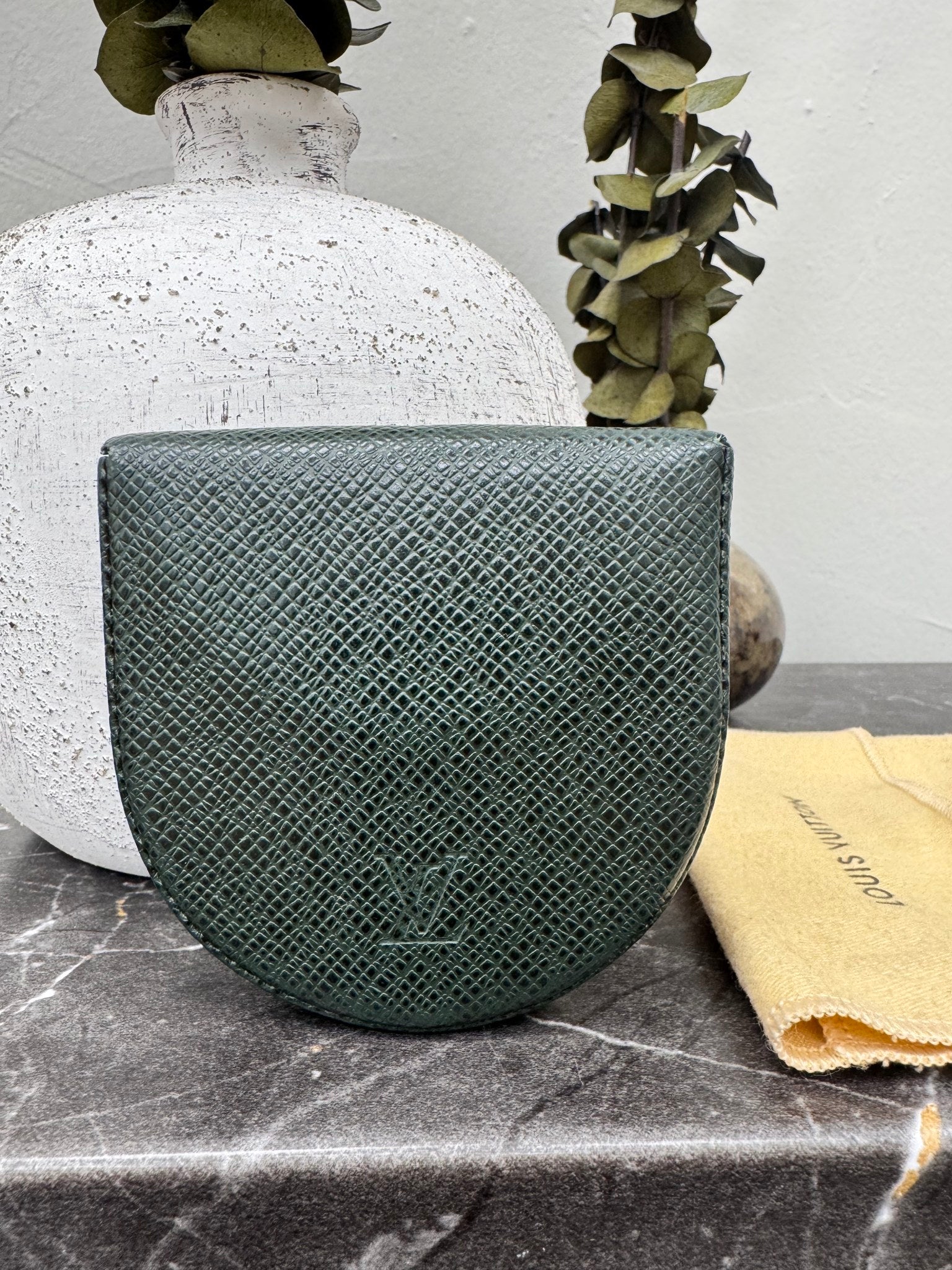 Louis Vuitton Dark Green Taiga Leather Porte Monnaie Cuvette Coin Case