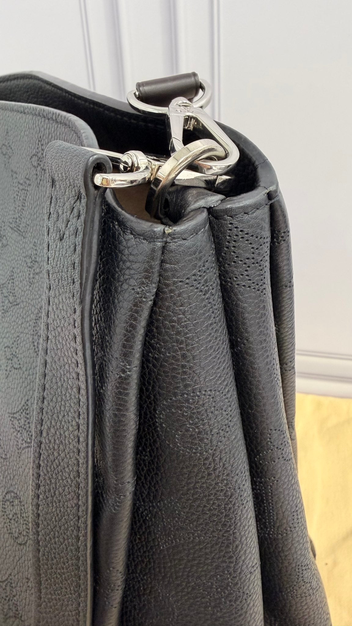 Louis Vuitton Black Mahina Leather Babylone PM Shoulder Bag