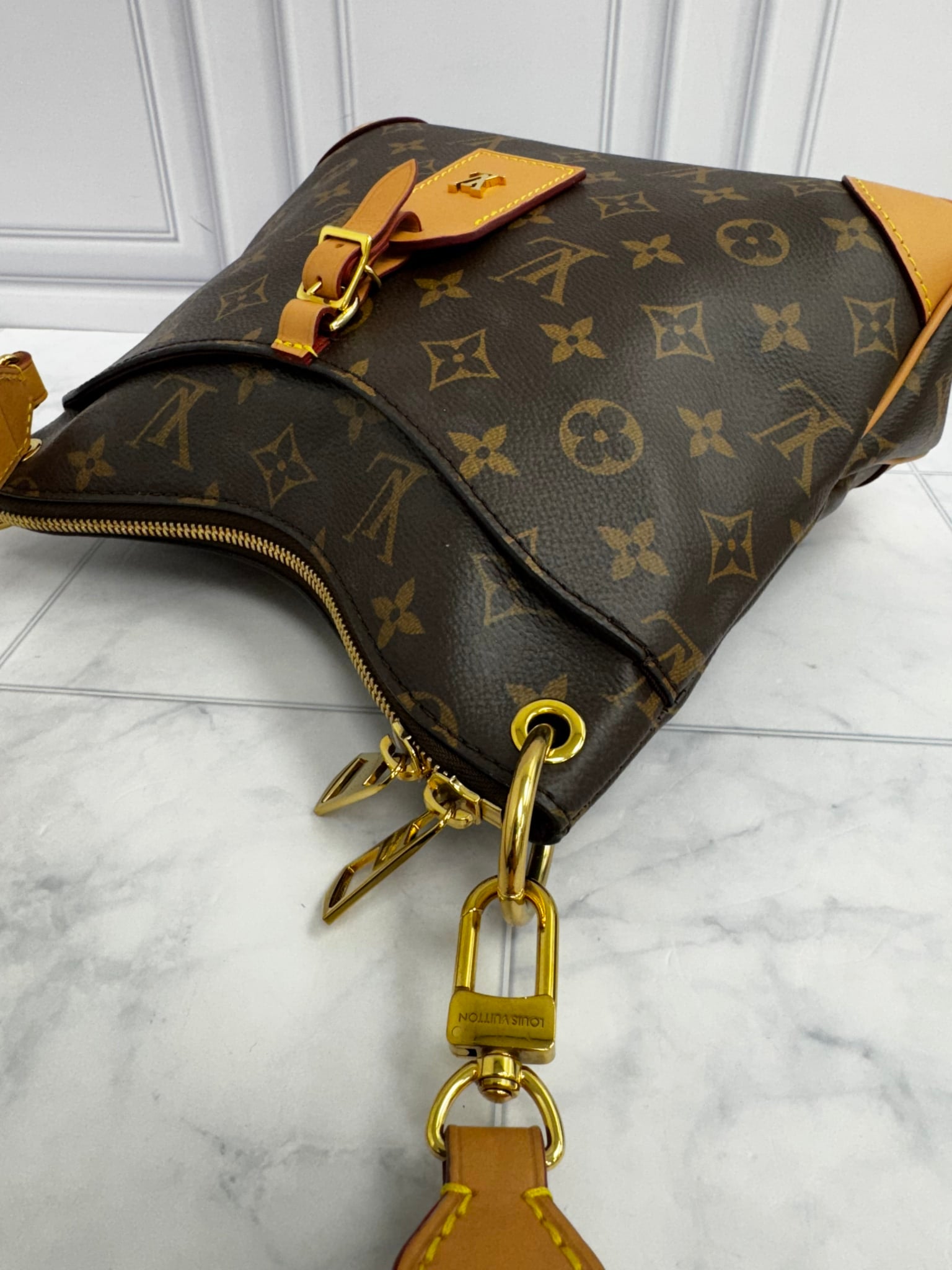  Louis Vuitton Monogram Odeon Crossbody Bag PM 