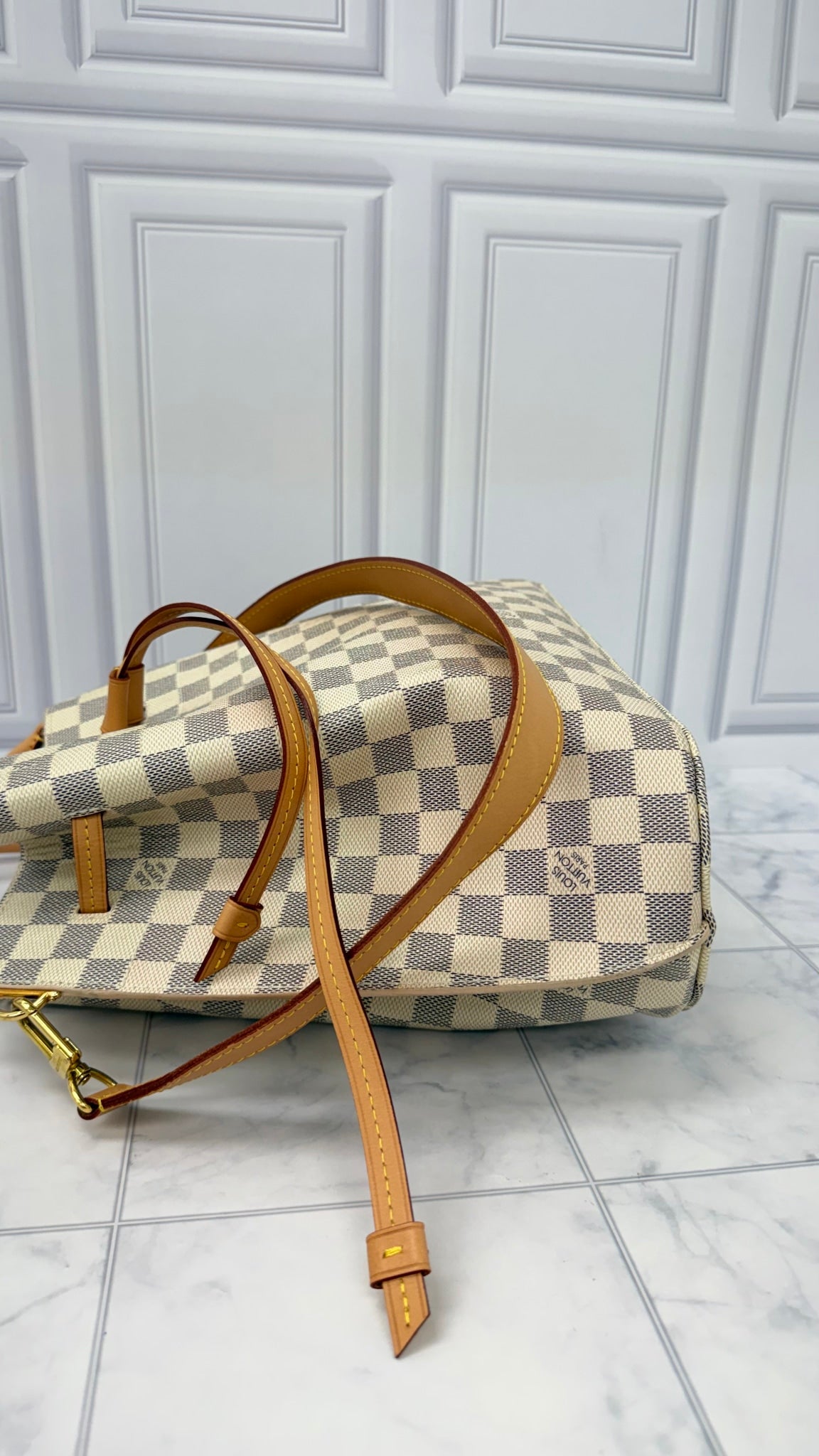 LIKE NEW - Louis Vuitton Damier Azur Girolata Handbag 
