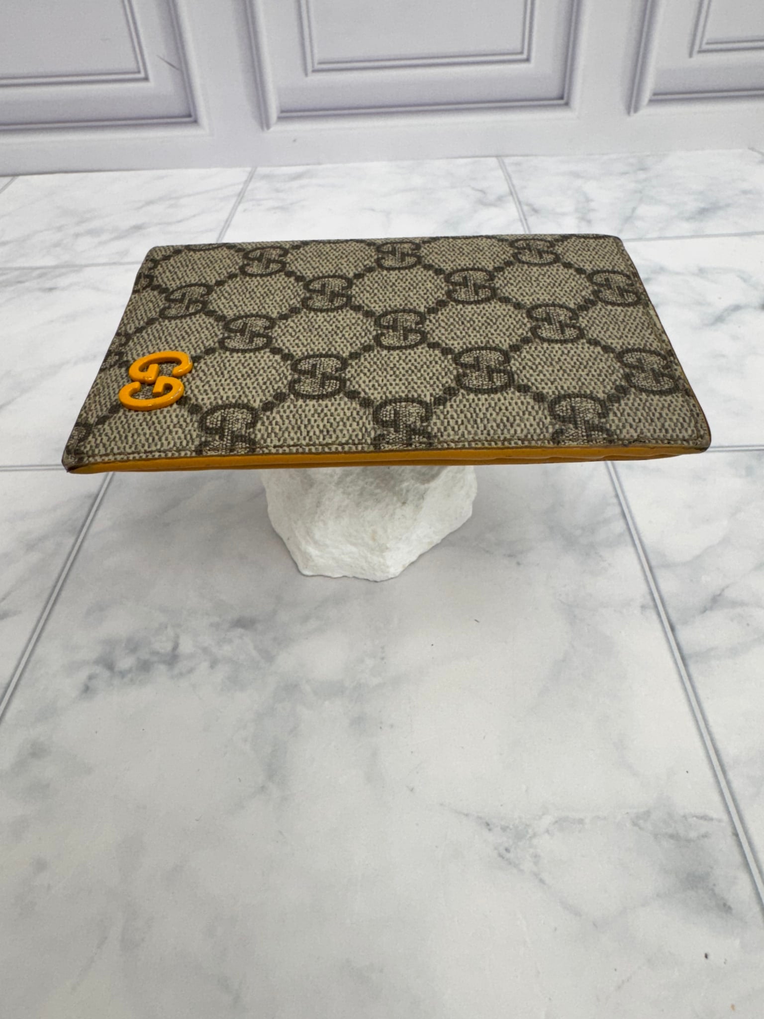 Gucci GG Supreme And Yellow Card Case