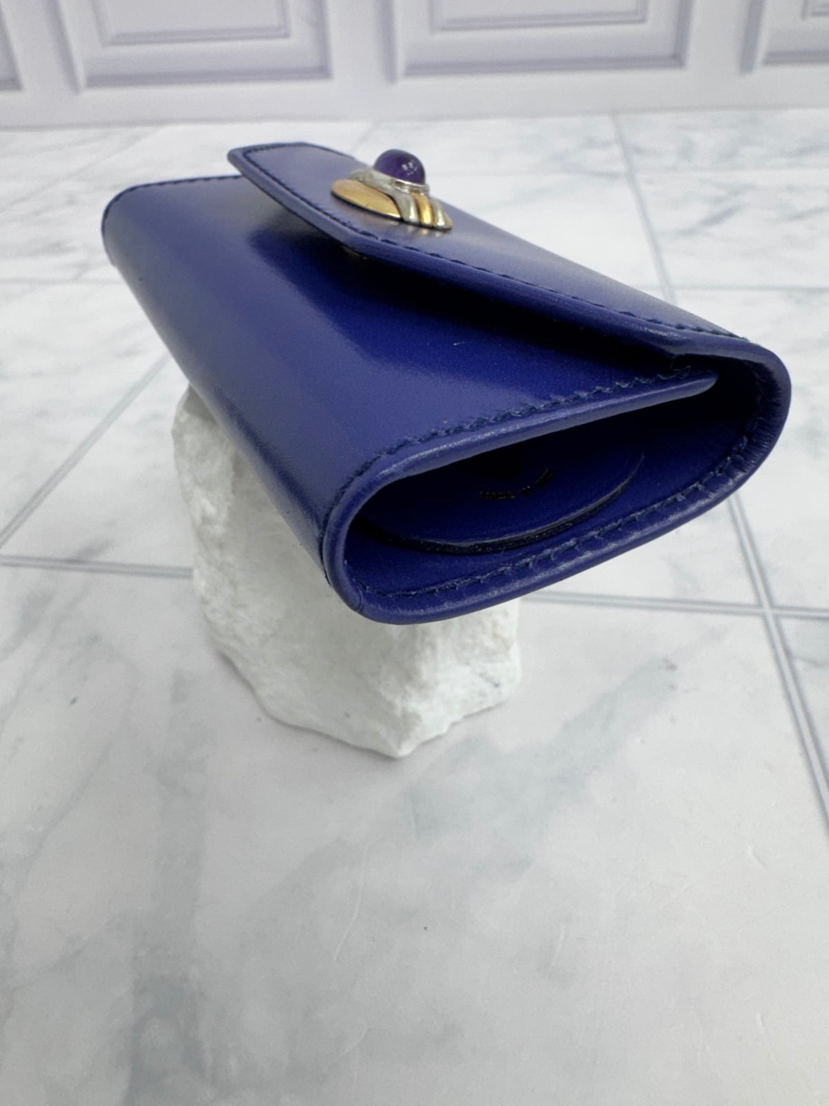 LIKE NEW - Gucci Purple Leather 4 Key Case