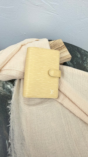 Louis Vuitton Beige Epi Leather Passport Agenda Cover PM