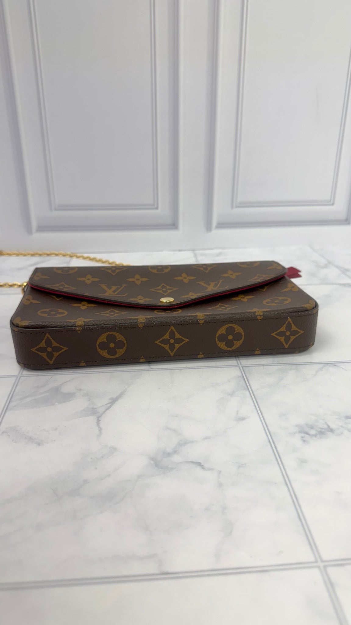 LIKE NEW - Louis Vuitton Monogram Pochette Felicie Crossbody Bag 