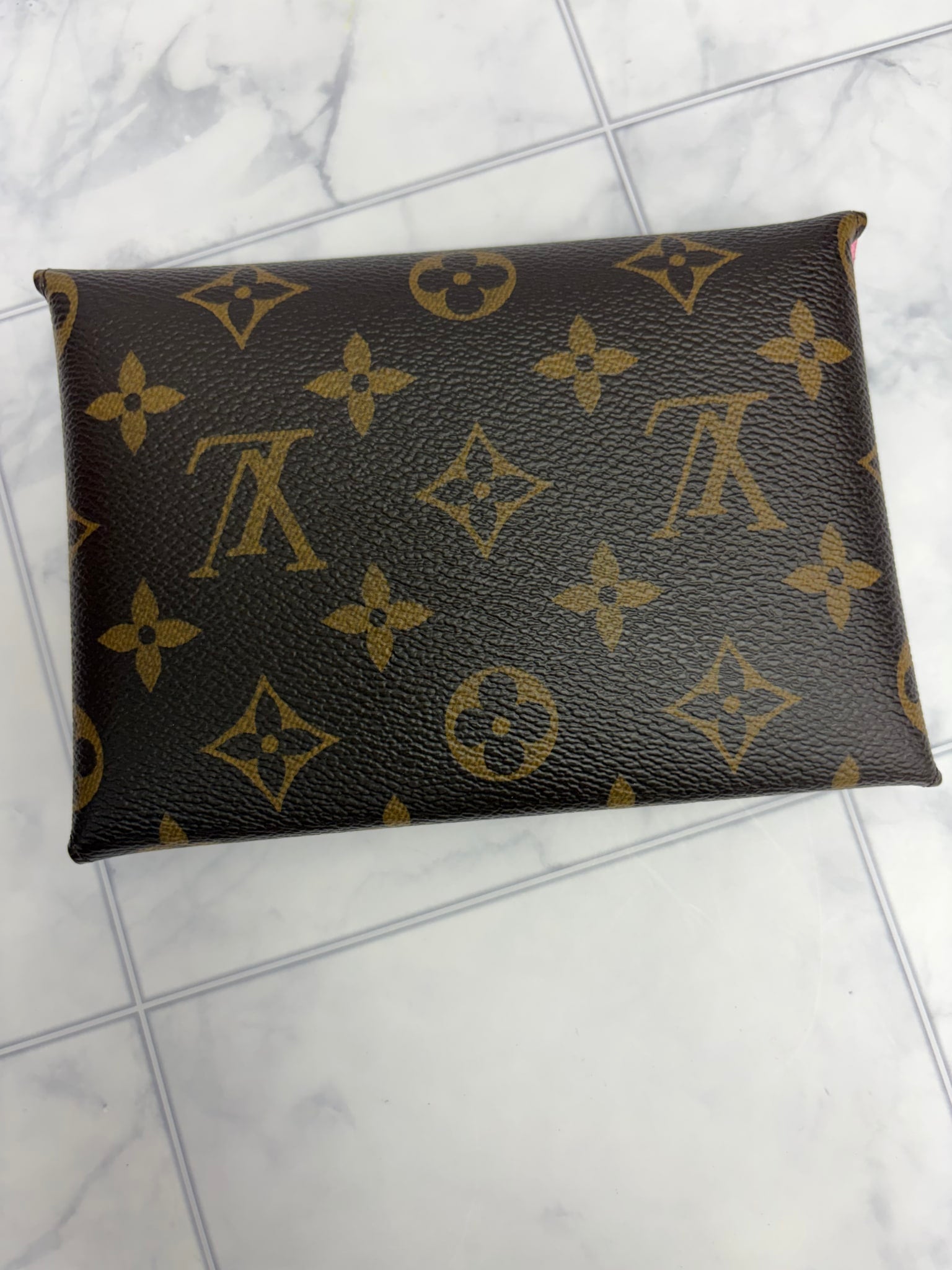 Louis Vuitton Christmas Animation Kirigami Pochette