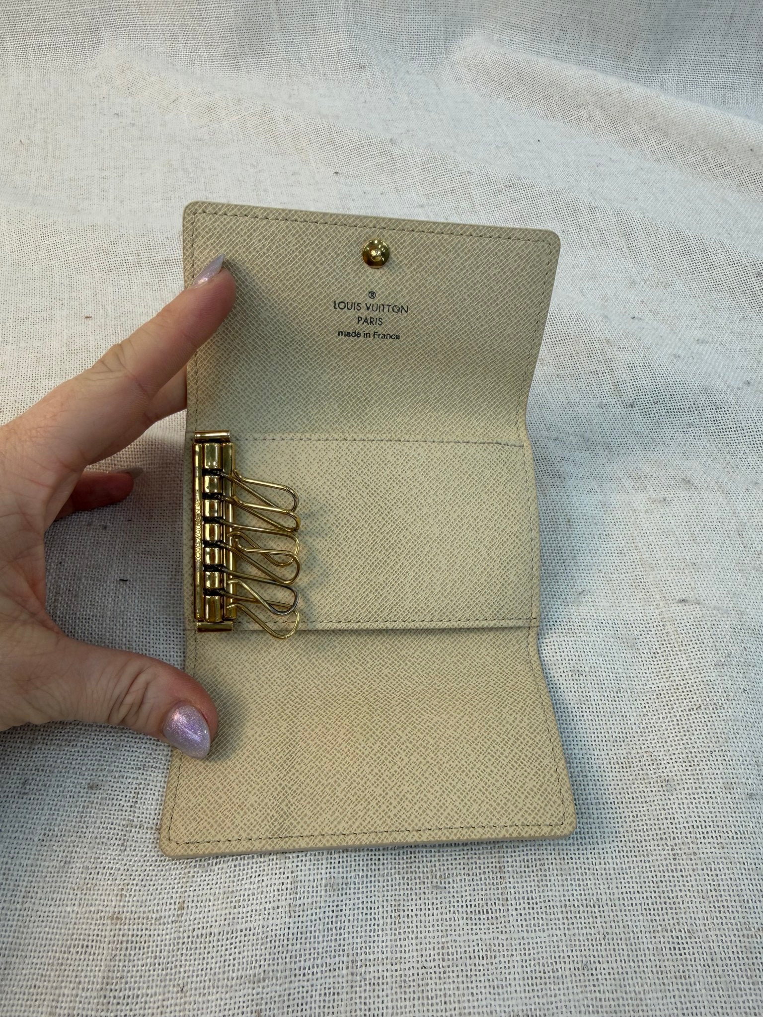 Louis Vuitton Damier Azur 6 Ring Key Holder