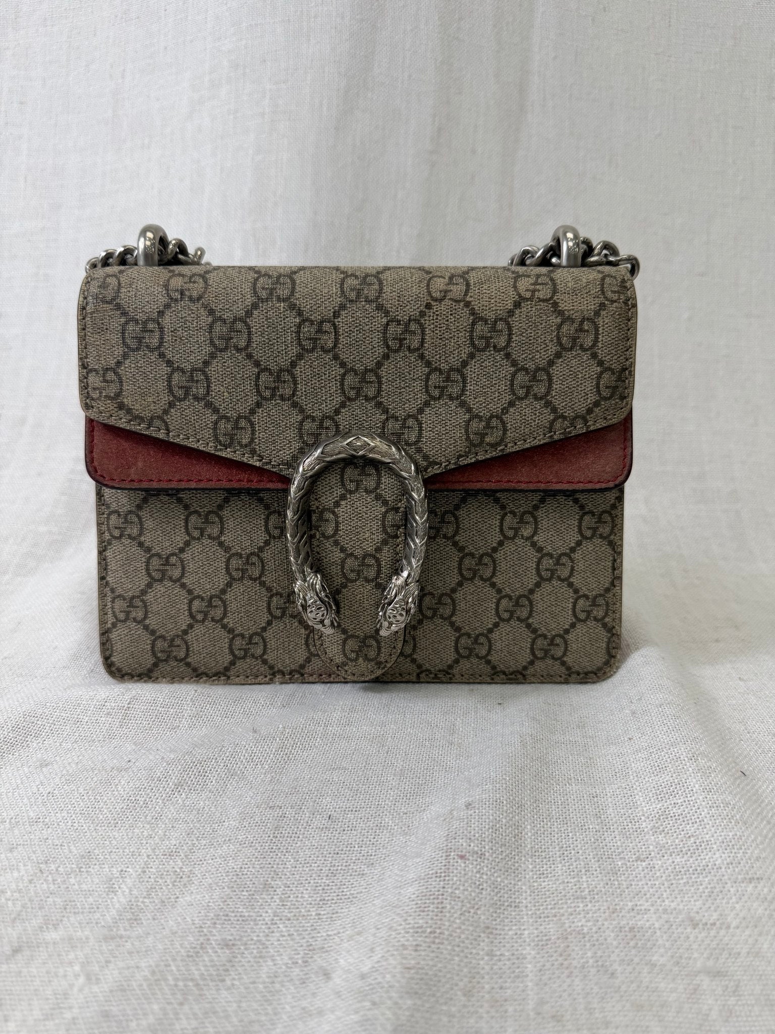 Gucci Dionysus GG Supreme Small Shoulder Bag