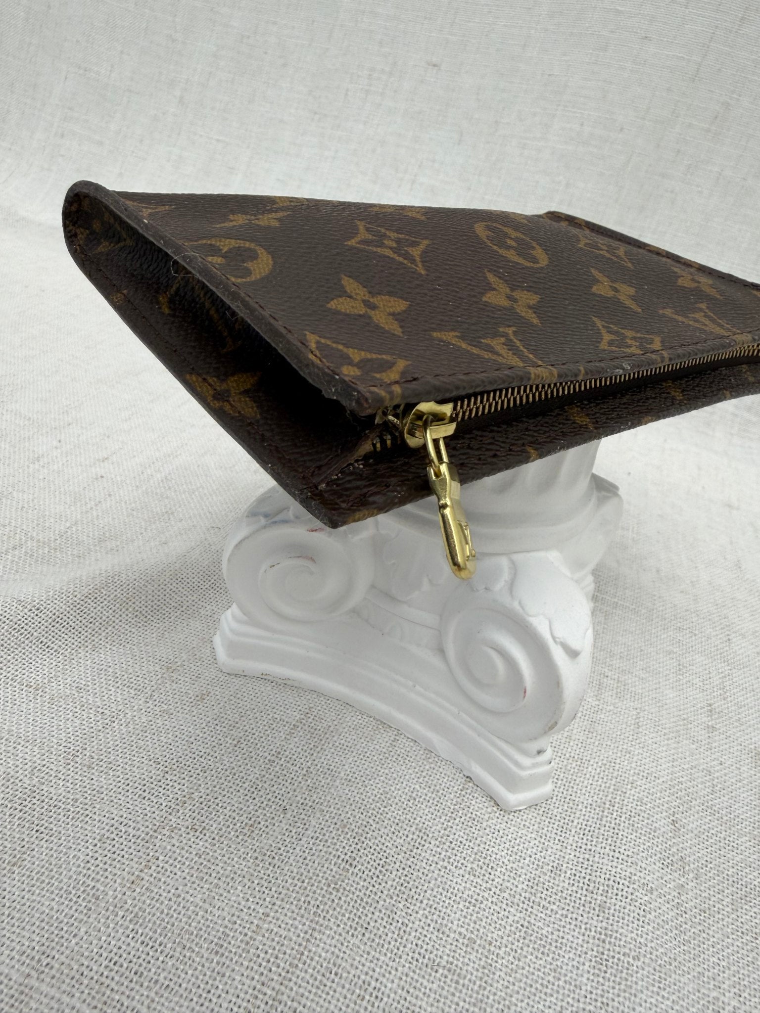 Louis Vuitton Monogram Bucket Pouch