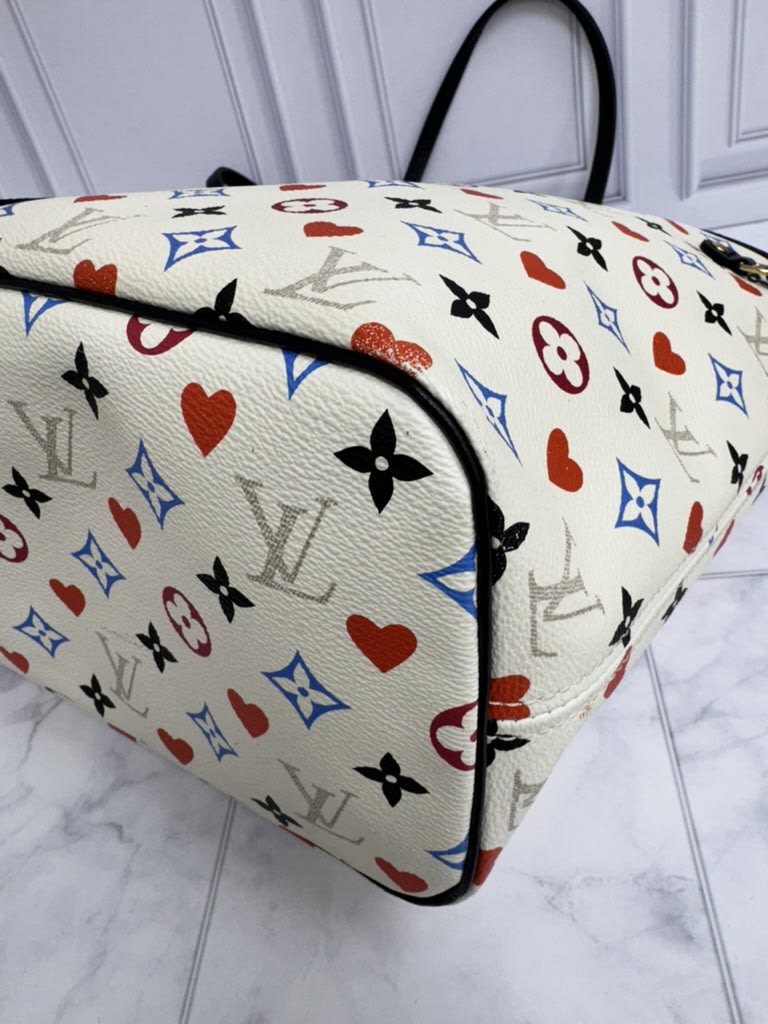 Louis Vuitton White Multicolor Game On Neverfull MM